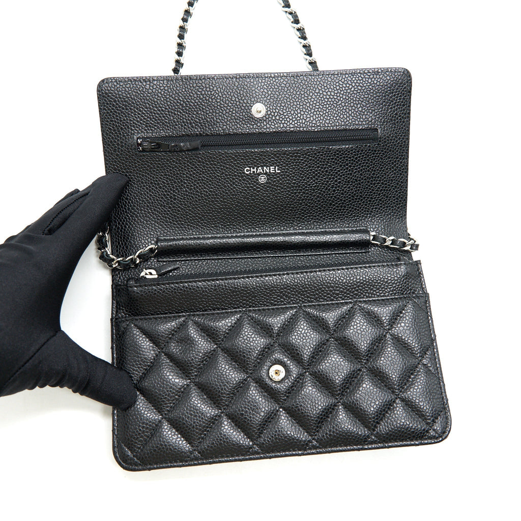chanel-caviar-classic-wallet-on-chain-black-caviar-shw