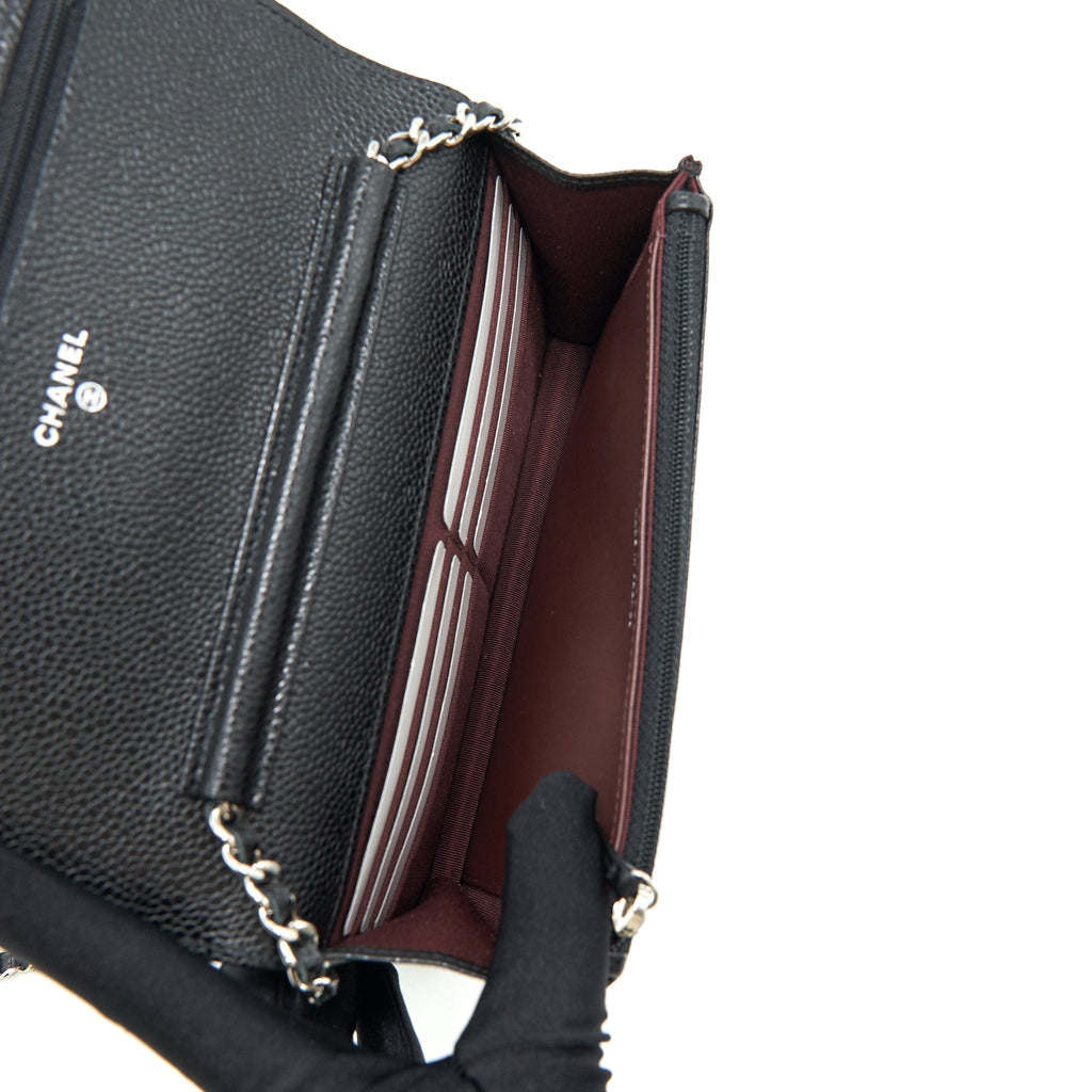 chanel-caviar-classic-wallet-on-chain-black-caviar-shw