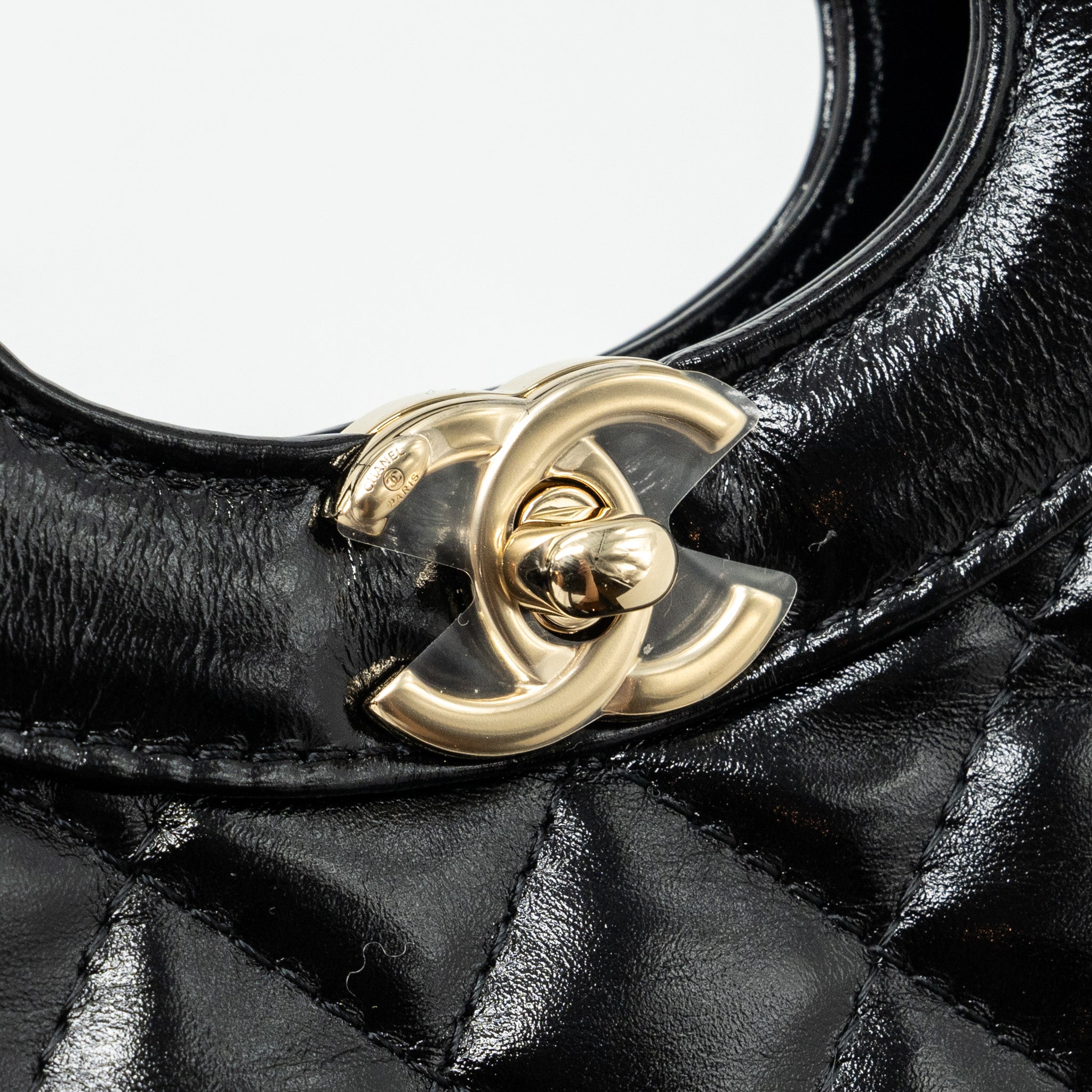 chanel-24c-mini-31-bag-shiny-calfskin-black-lghwmicrochip-1