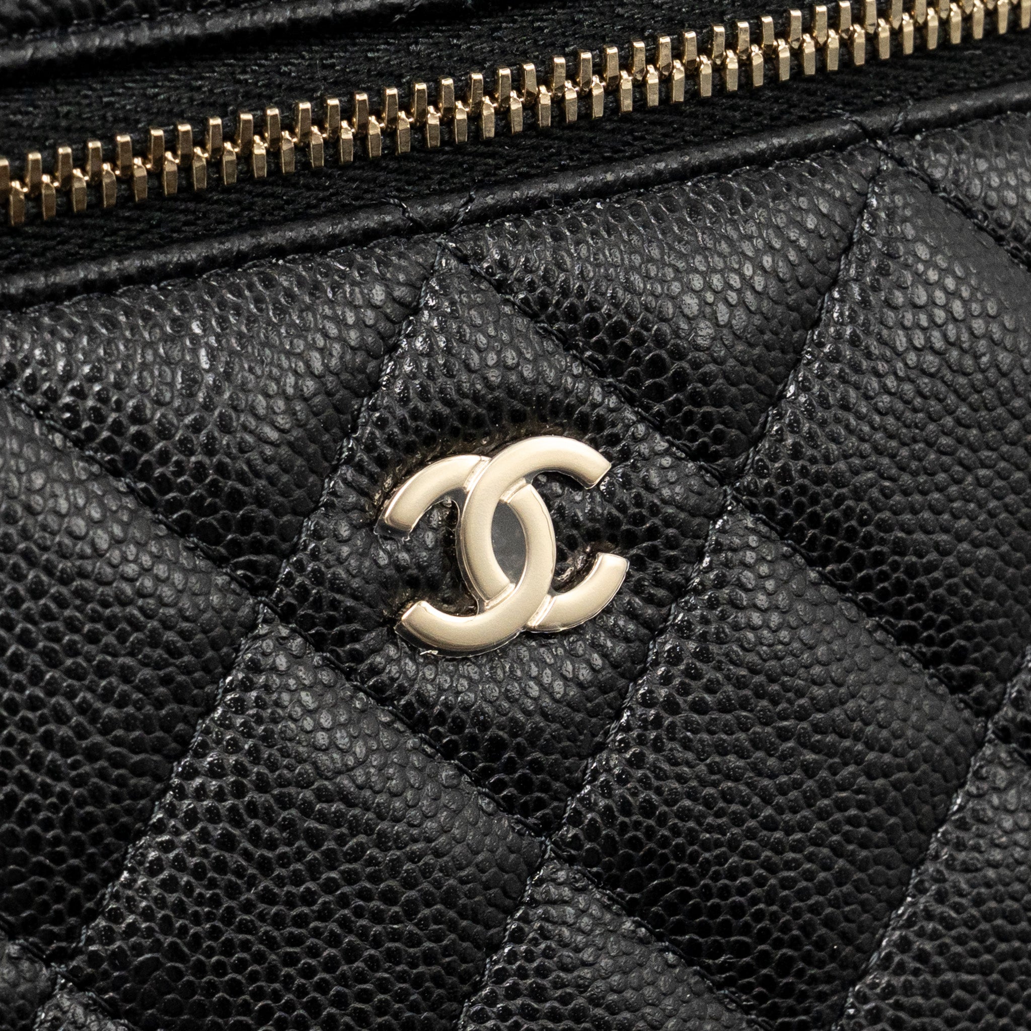 chanel-25p-cc-top-handle-vanity-with-chain-caviar-black-lghwmicrochip-copy-1
