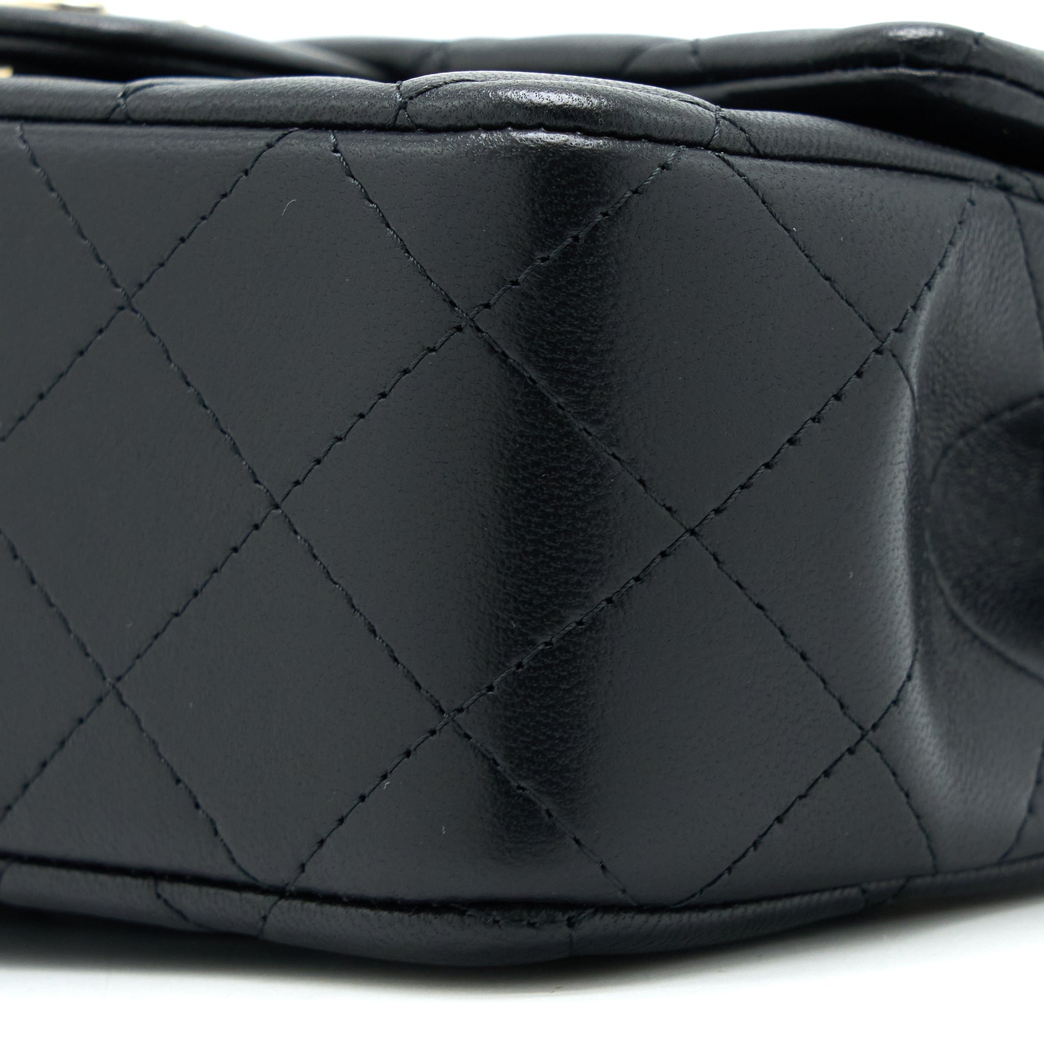 chanel-top-handle-mini-rectangular-flap-bag-lambskin-black-lghw-microchip-5