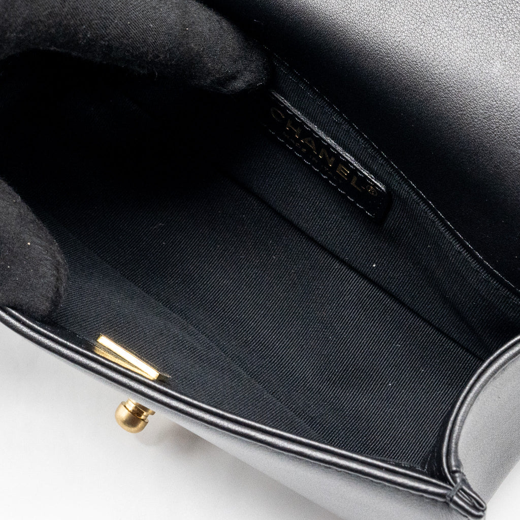 chanel-small-boy-bag-smooth-calfskin-black-ghwmicrochip