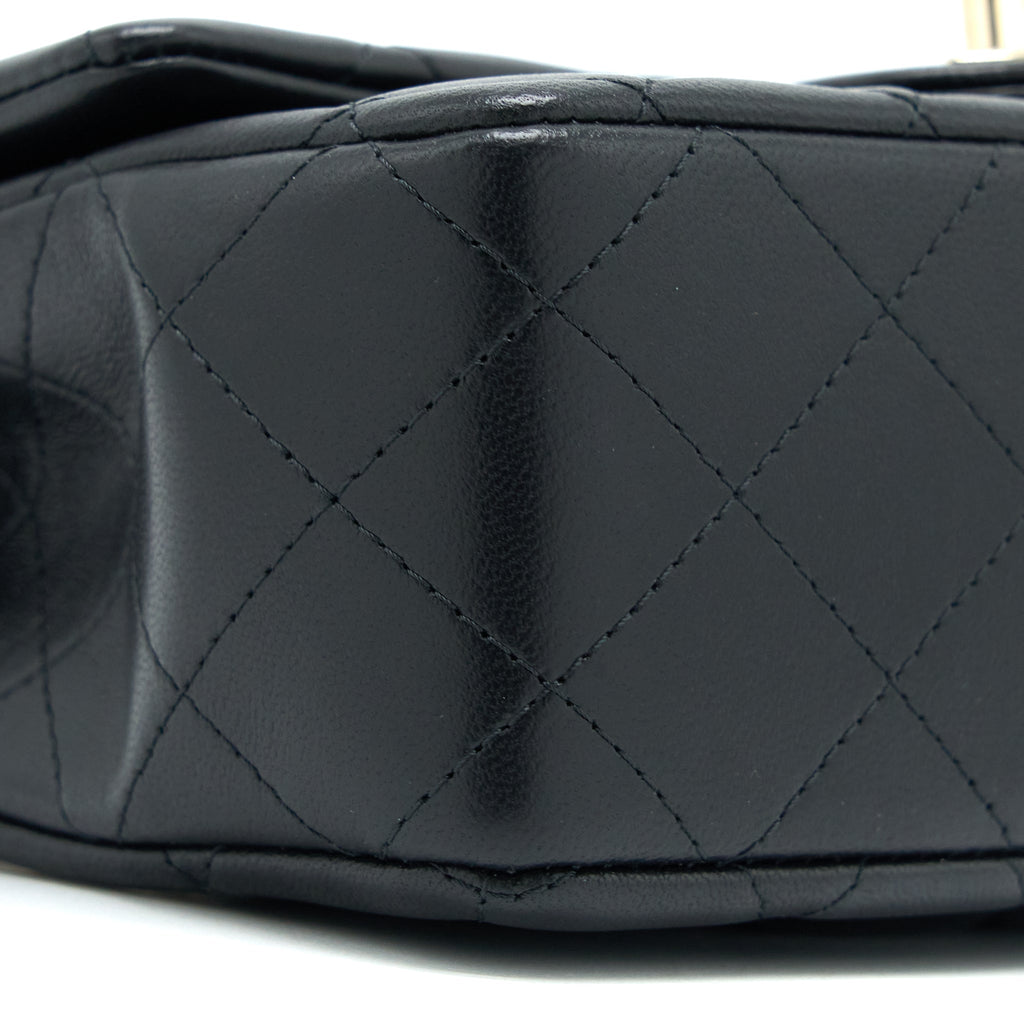 chanel-top-handle-mini-rectangular-flap-bag-lambskin-black-lghw-microchip-5