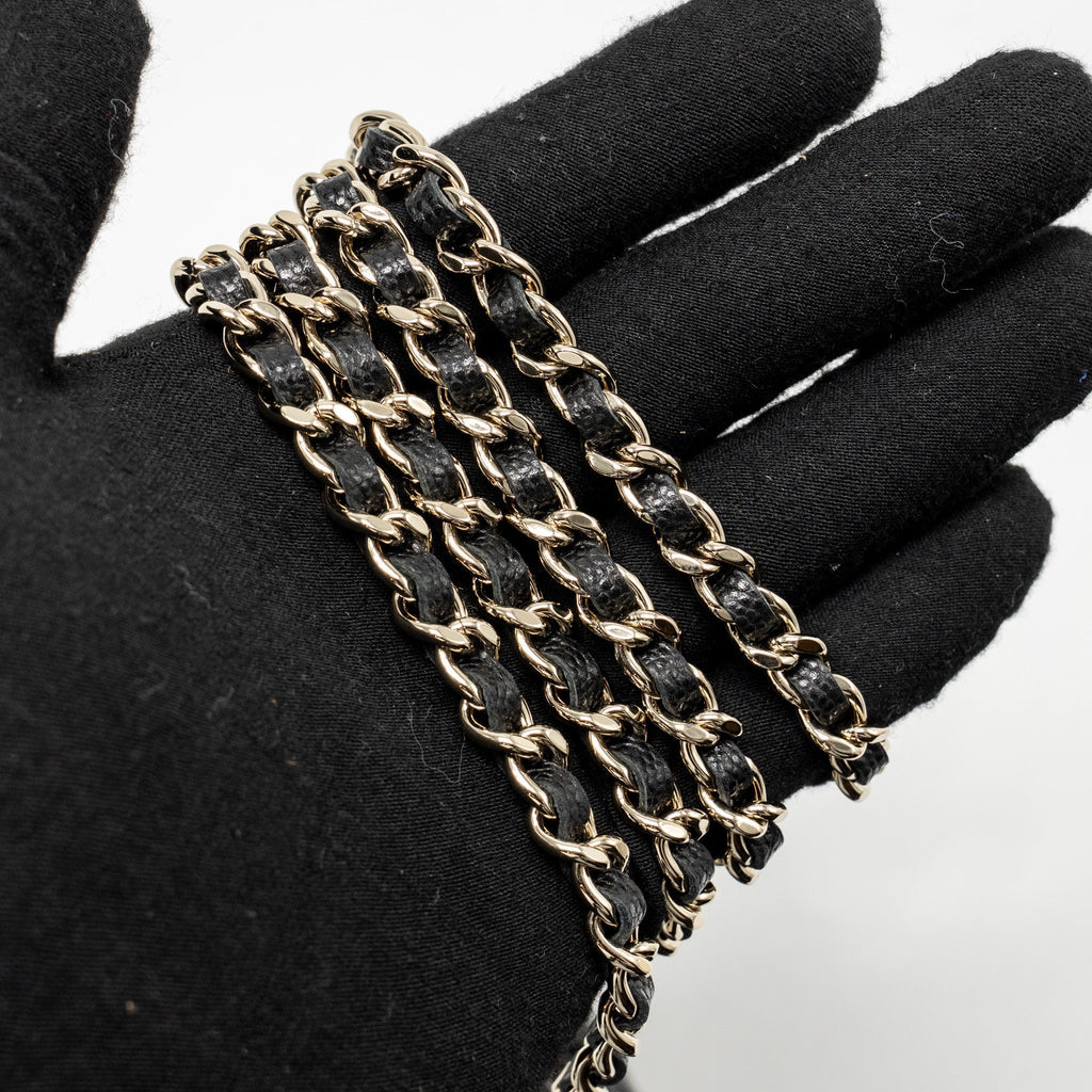 chanel-25p-cc-top-handle-vanity-with-chain-caviar-black-lghwmicrochip-copy-1