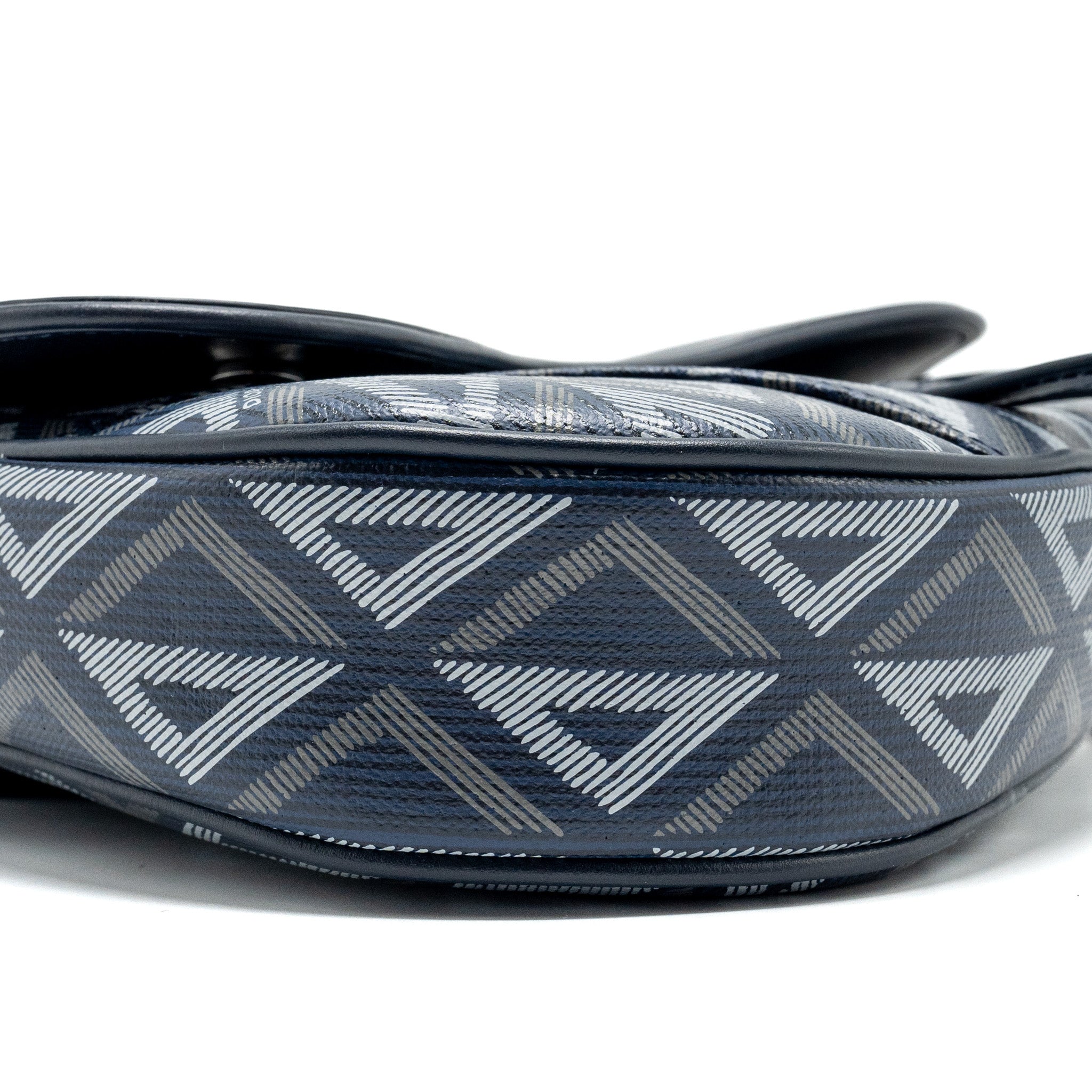 dior-homme-saddle-bag-cd-diamond-canvas-smooth-calfskin-navy-blue-shw