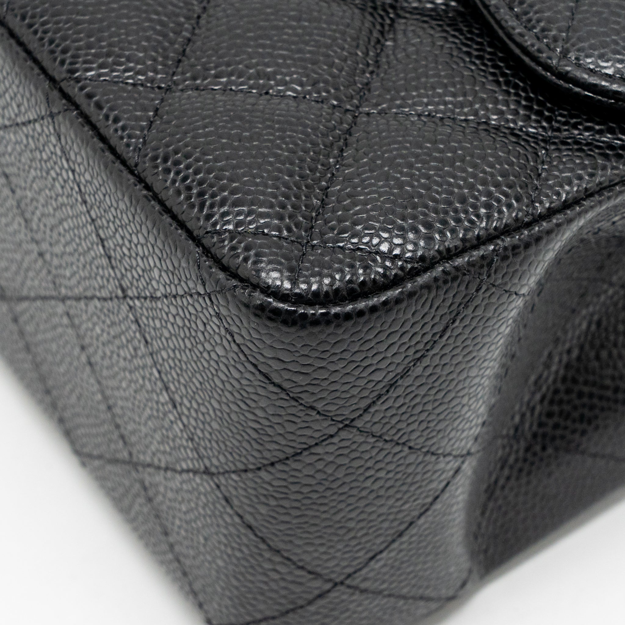 chanel-jumbo-classic-double-flap-bag-caviar-black-ghw-microchip-1