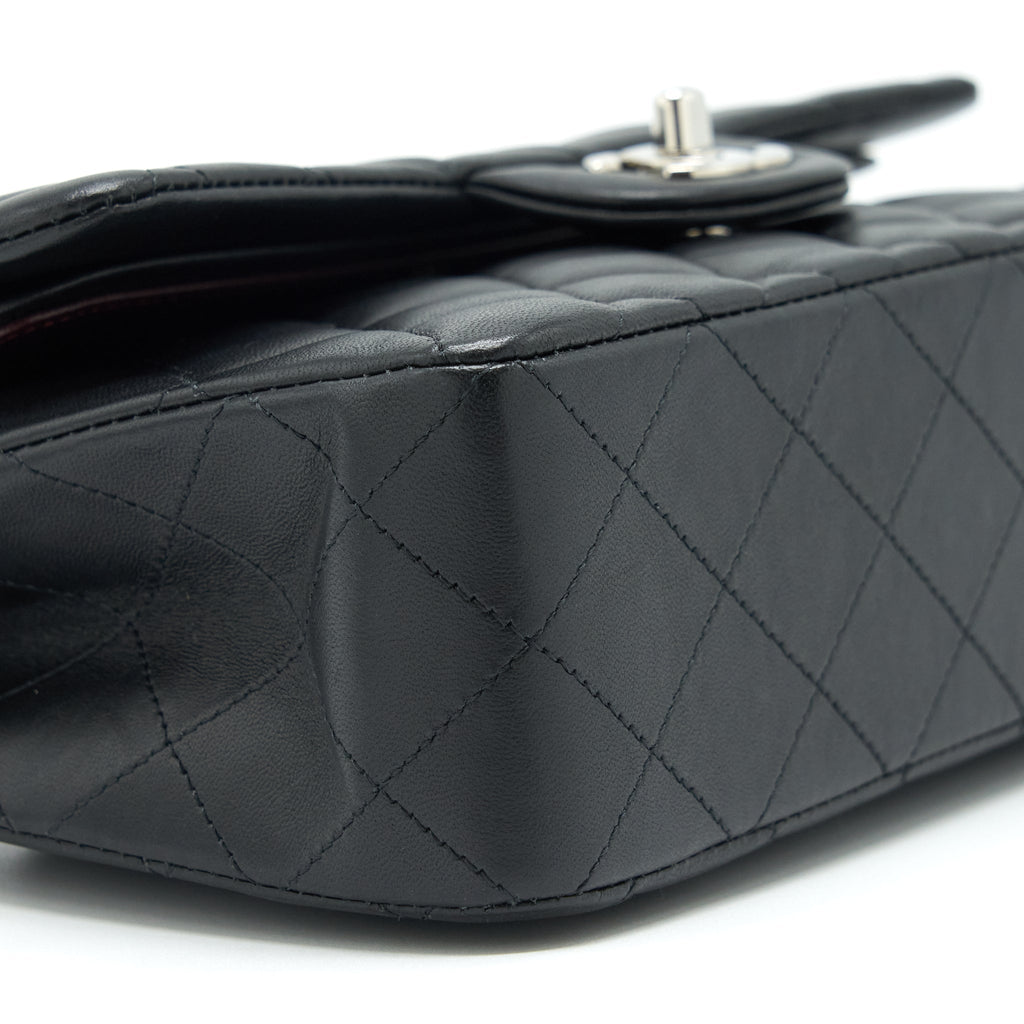 chanel-small-classic-double-flap-bag-lambskin-black-shw