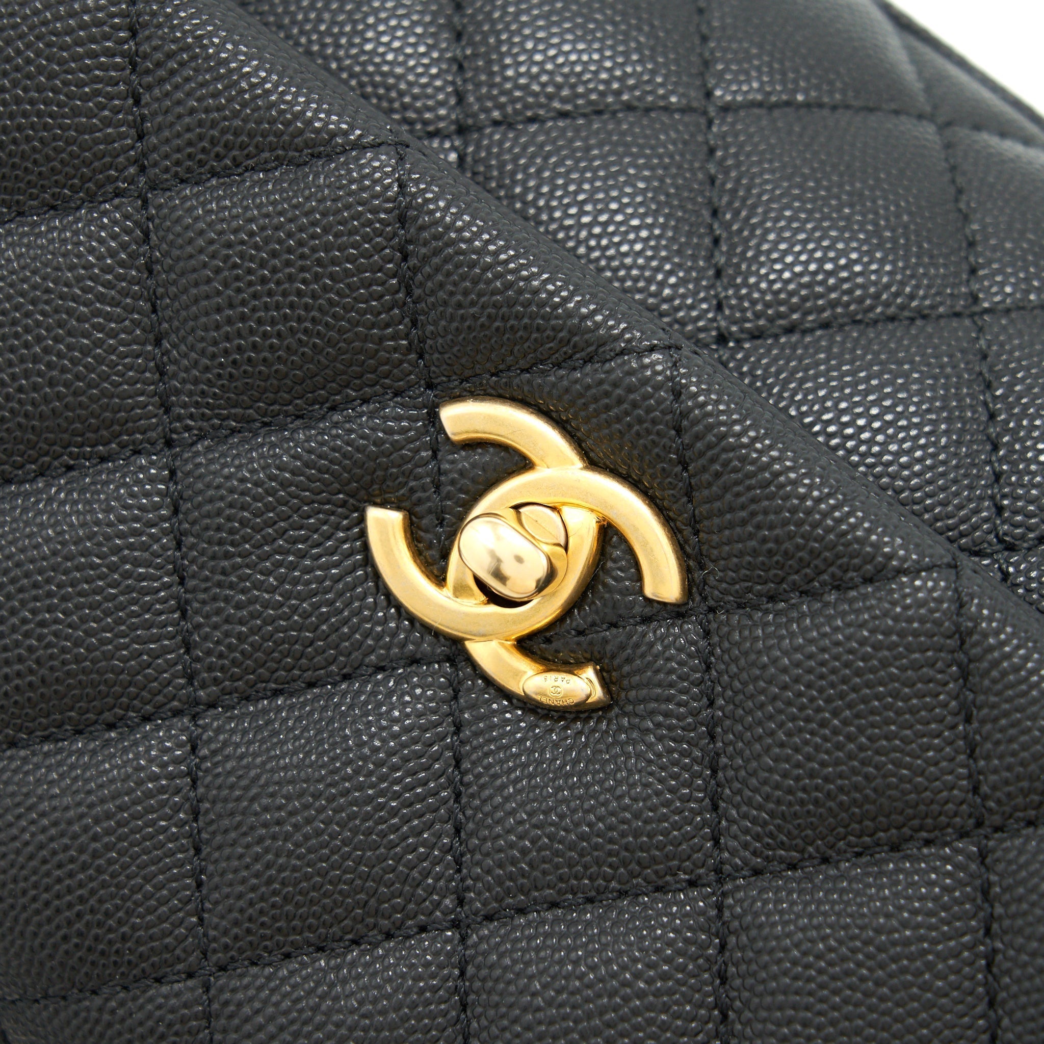 chanel-caviar-quilted-mini-coco-handle-flap-bag