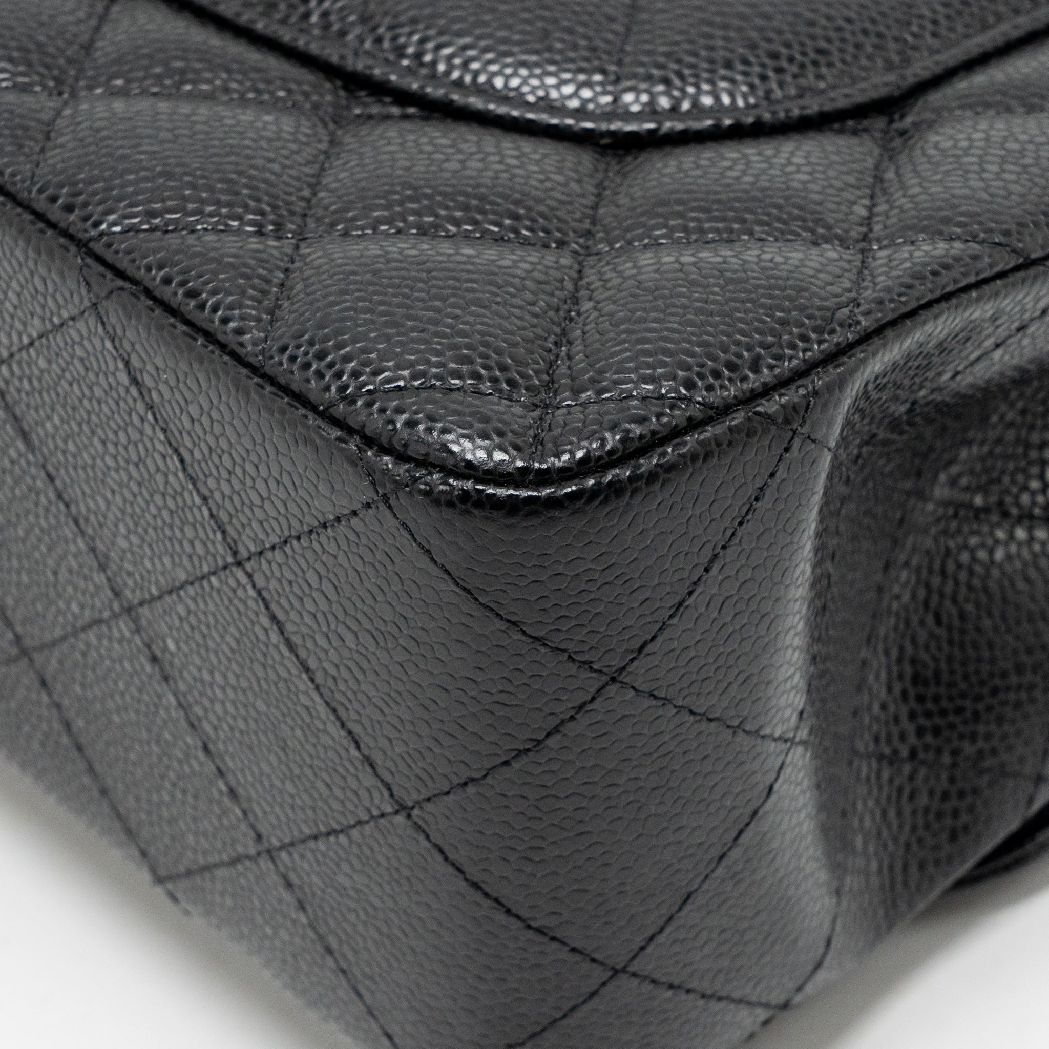 chanel-jumbo-classic-double-flap-bag-caviar-black-ghw-microchip-1