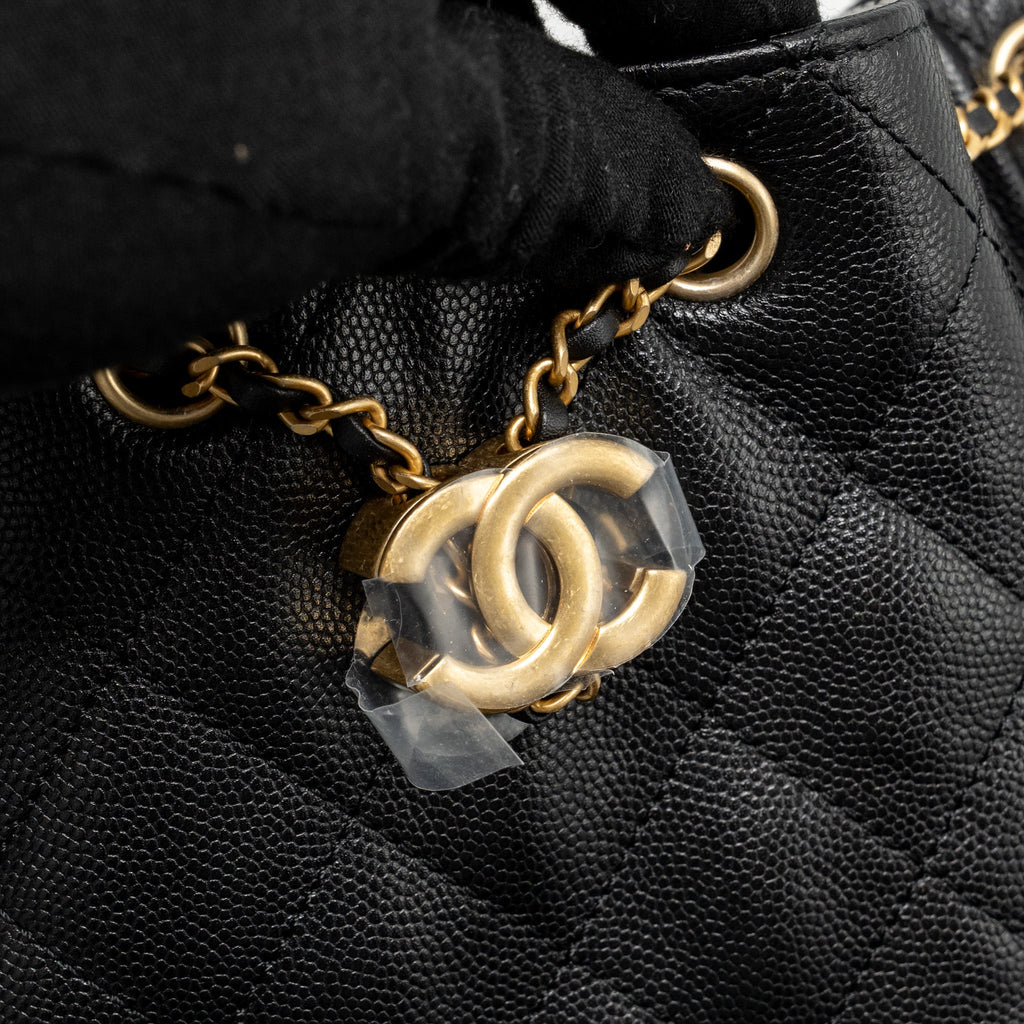 chanel-small-25-handbag-grained-calfskin-black-ghw-microchip