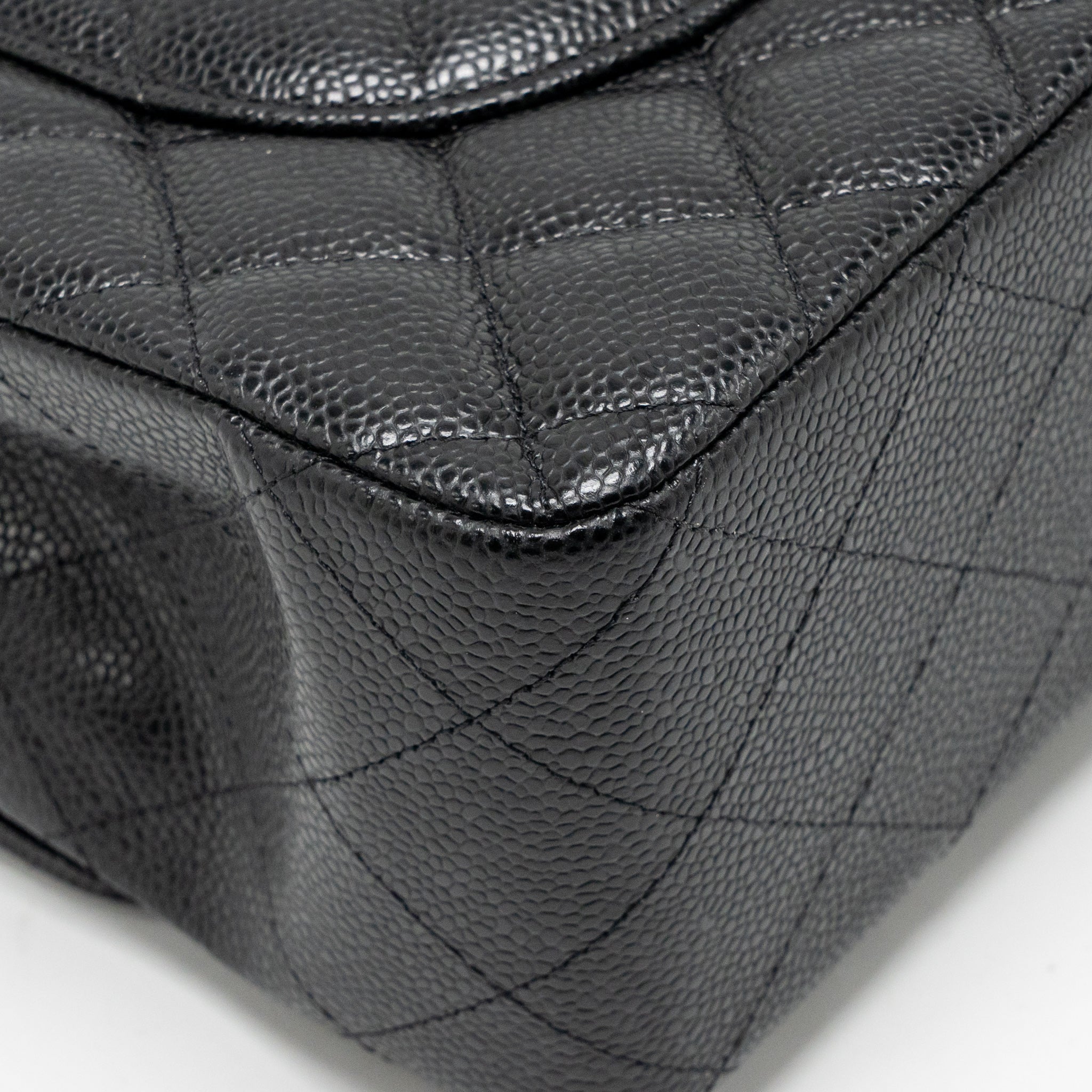 chanel-jumbo-classic-double-flap-bag-caviar-black-ghw-microchip-1