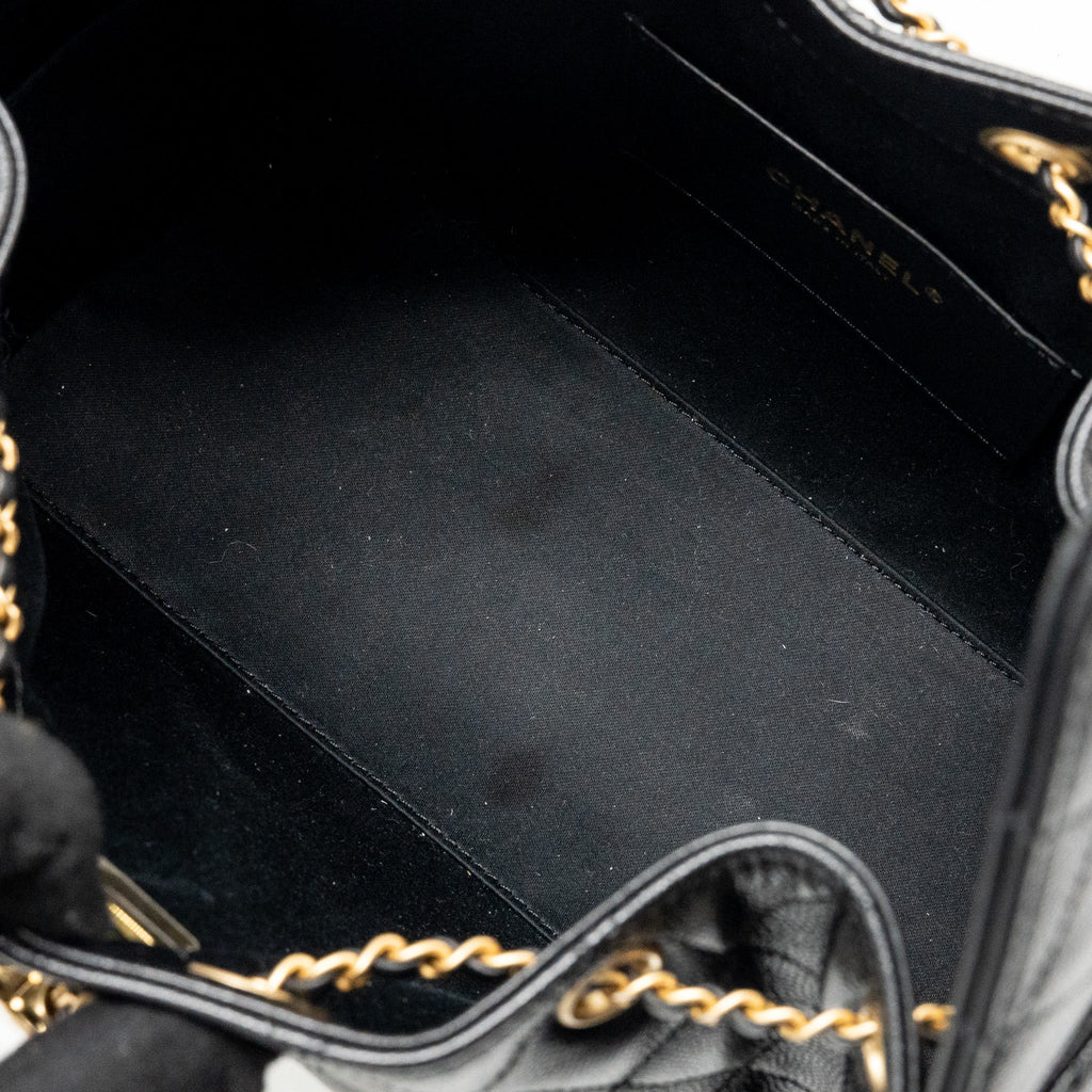 chanel-small-25-handbag-grained-calfskin-black-ghw-microchip