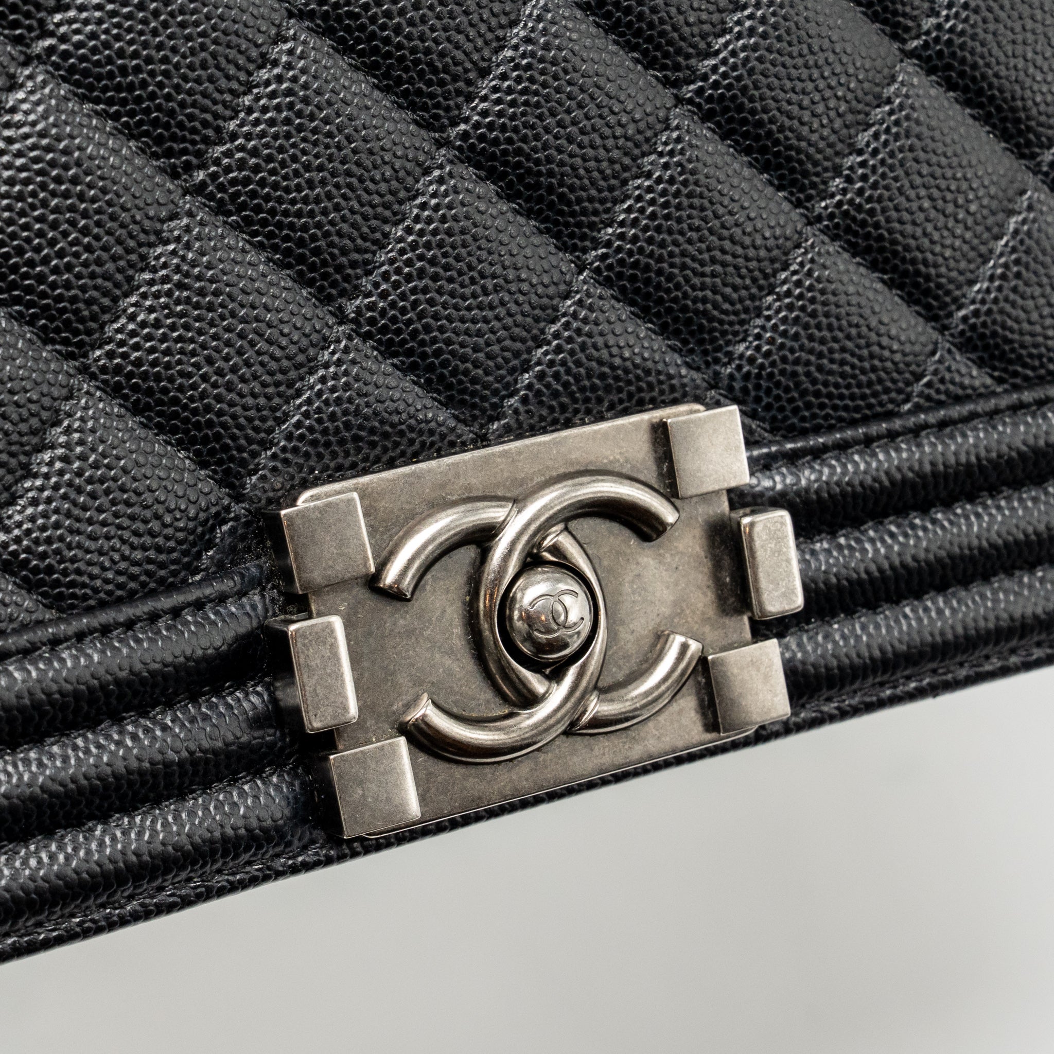 chanel-medium-boy-bag-caviar-black-ruthenium-silver-hardware