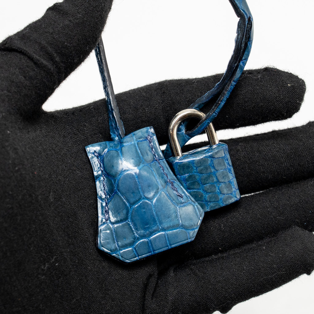 hermes-birkin-30-shiny-crocodile-niloticus-colvert-shw-stamp-square-l-copy-1
