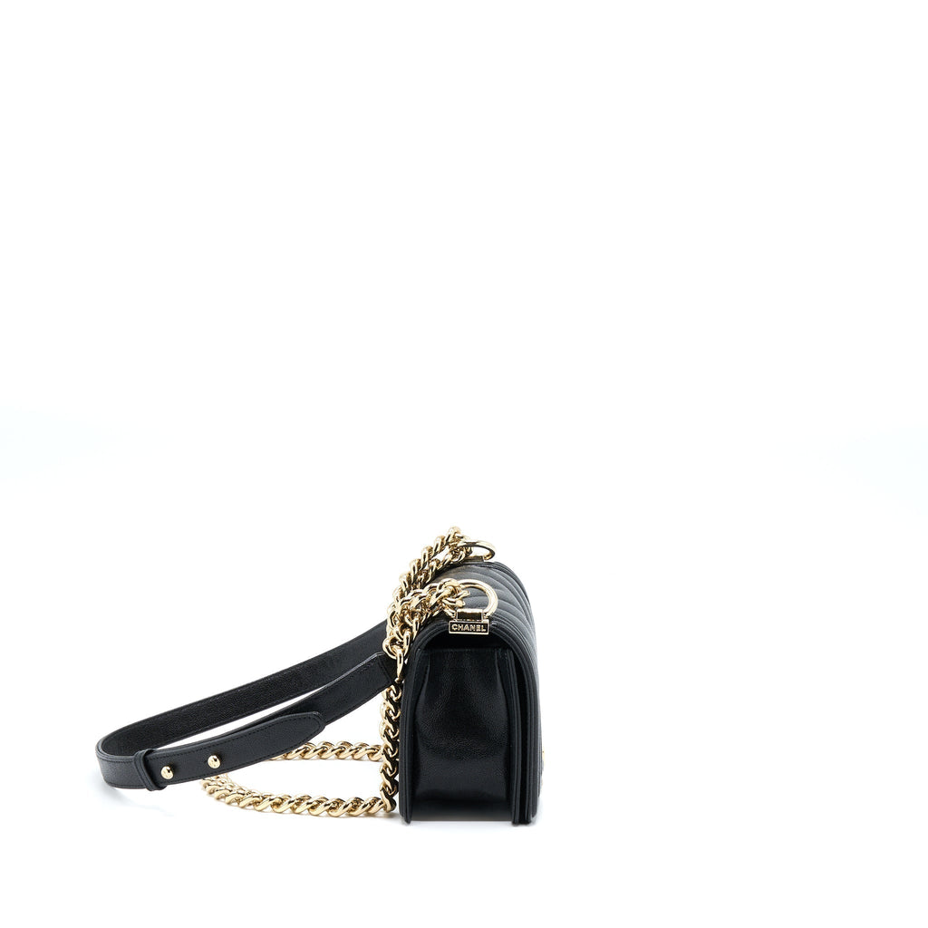 chanel-small-boy-bag-chevron-caviar-black-lghw