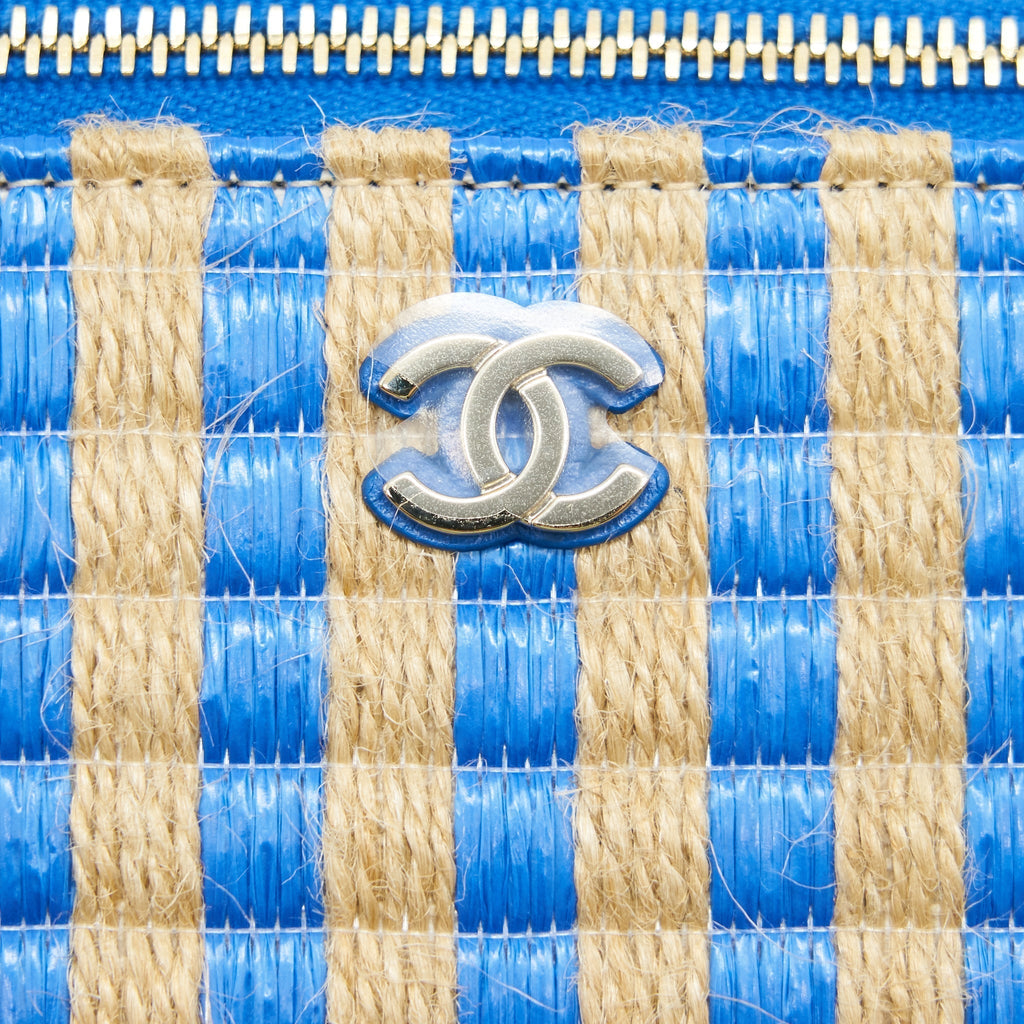 chanel-vanity-with-chain-blue-beigecopy-of-chanel-small-gabrielle-hobo-bag-beige-black