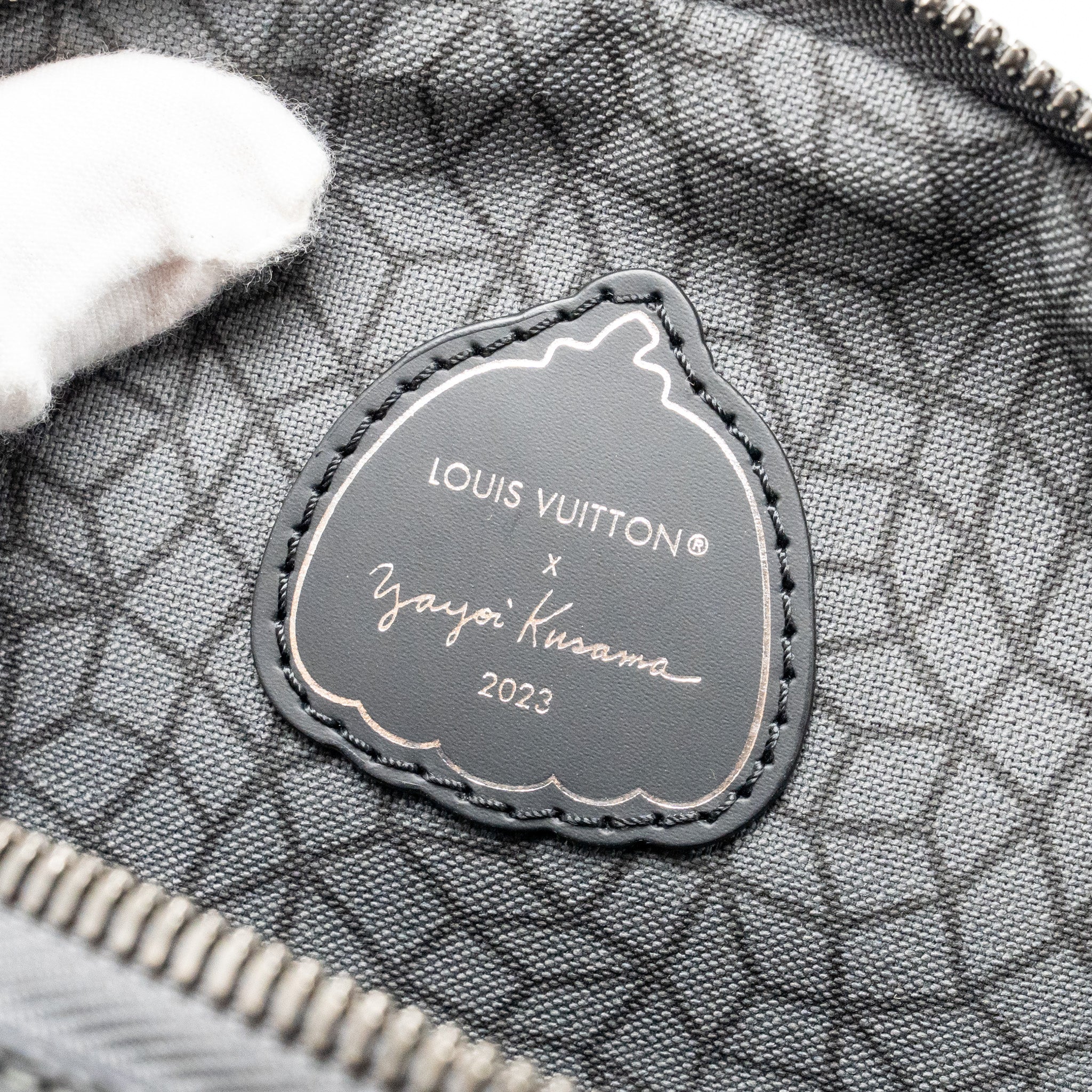 louis-vuitton-x-yayoi-kusama-reverse-monogram-eclipse-maxi-bumbag-canvas-grey-multicolour-dark-silver-hardware-copy