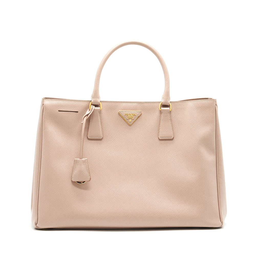 prada-saffiano-beige-shoulder-bag