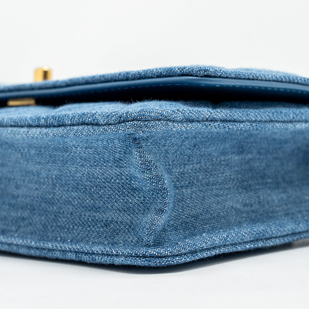 chanel-pearl-crush-wallet-on-chain-denim-blue-ghw-microchip-1