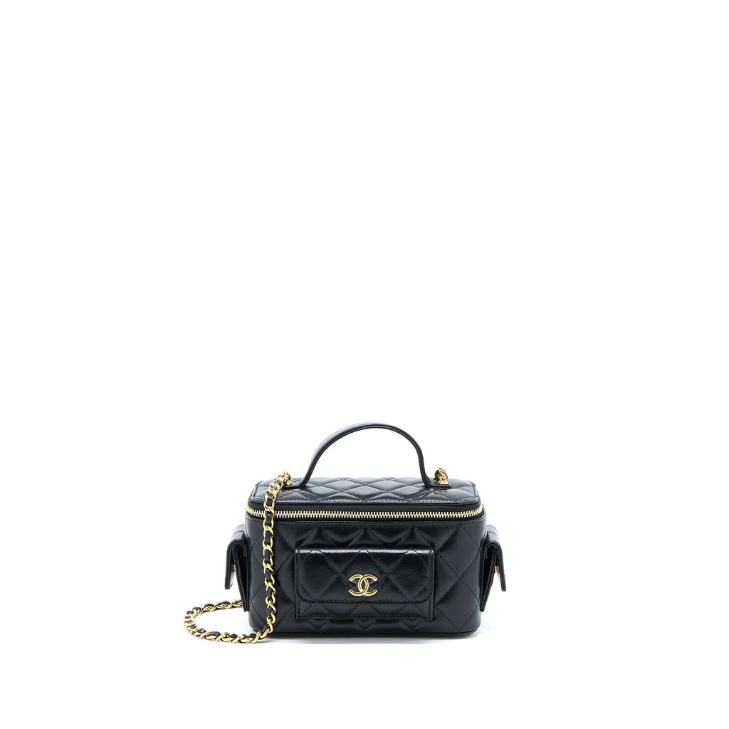 chanel-22k-top-handle-pocket-long-vanity-with-chain-black-ghw-1