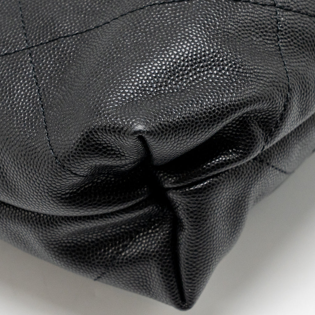chanel-medium-22-bag-caviar-black-ghw-microchip