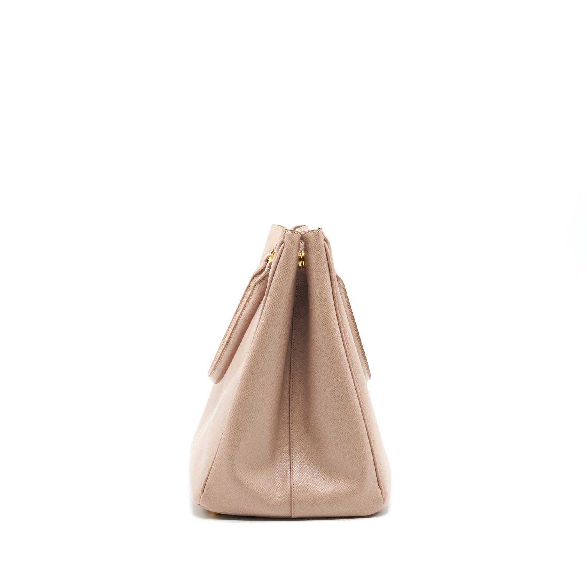 prada-saffiano-beige-shoulder-bag