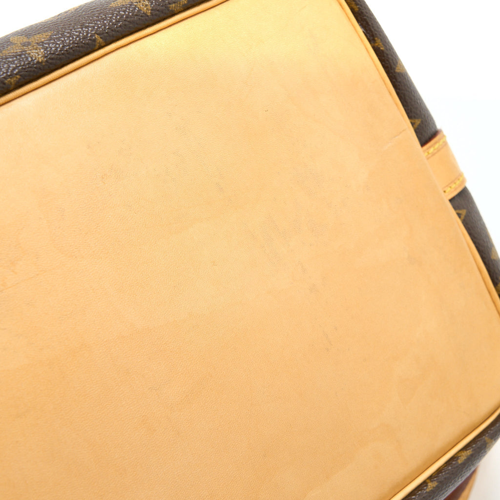 louis-vuitton-petit-noe-monogram-canvas-ghw-1