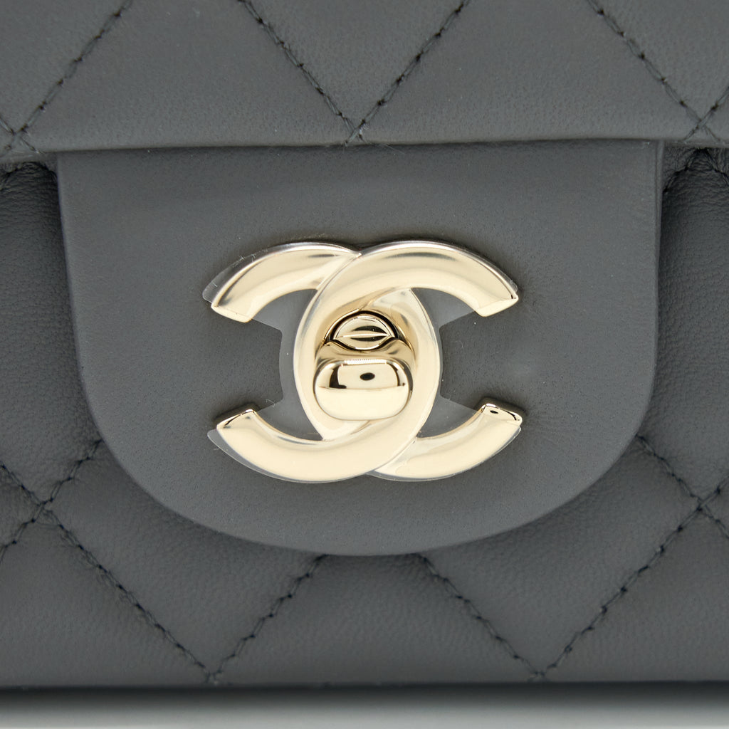chanel-22a-mini-rectangular-flap-bag-lambskin-grey-lghw-microchip-2