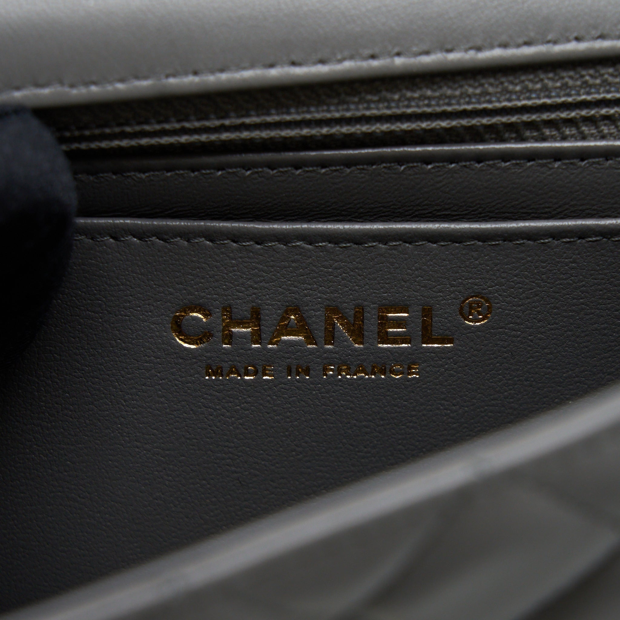 chanel-22a-mini-rectangular-flap-bag-lambskin-grey-lghw-microchip-2