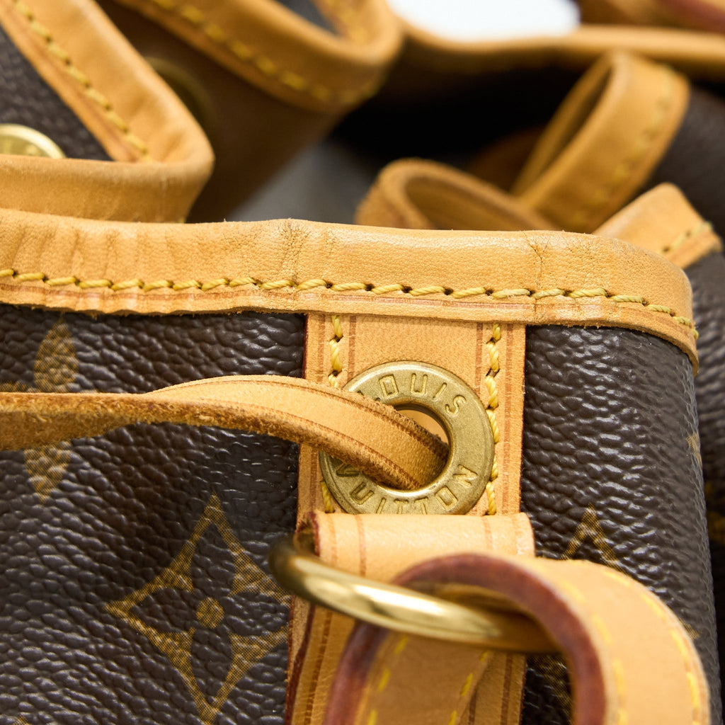 louis-vuitton-petit-noe-monogram-canvas-ghw-1