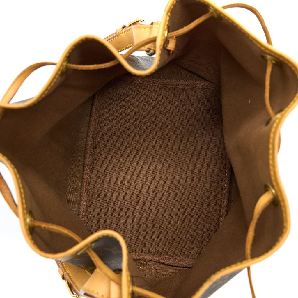 louis-vuitton-petit-noe-monogram-canvas-ghw-1