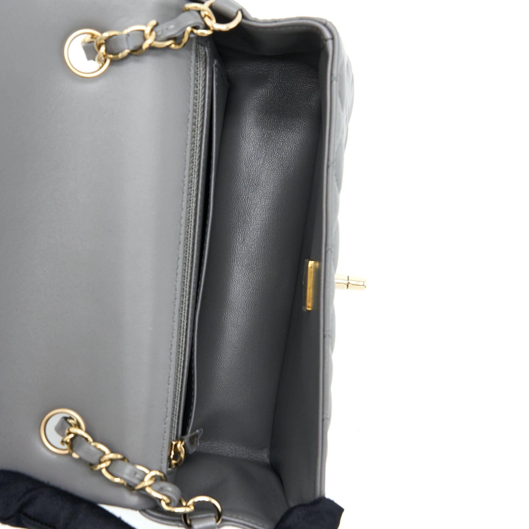chanel-22a-mini-rectangular-flap-bag-lambskin-grey-lghw-microchip-2