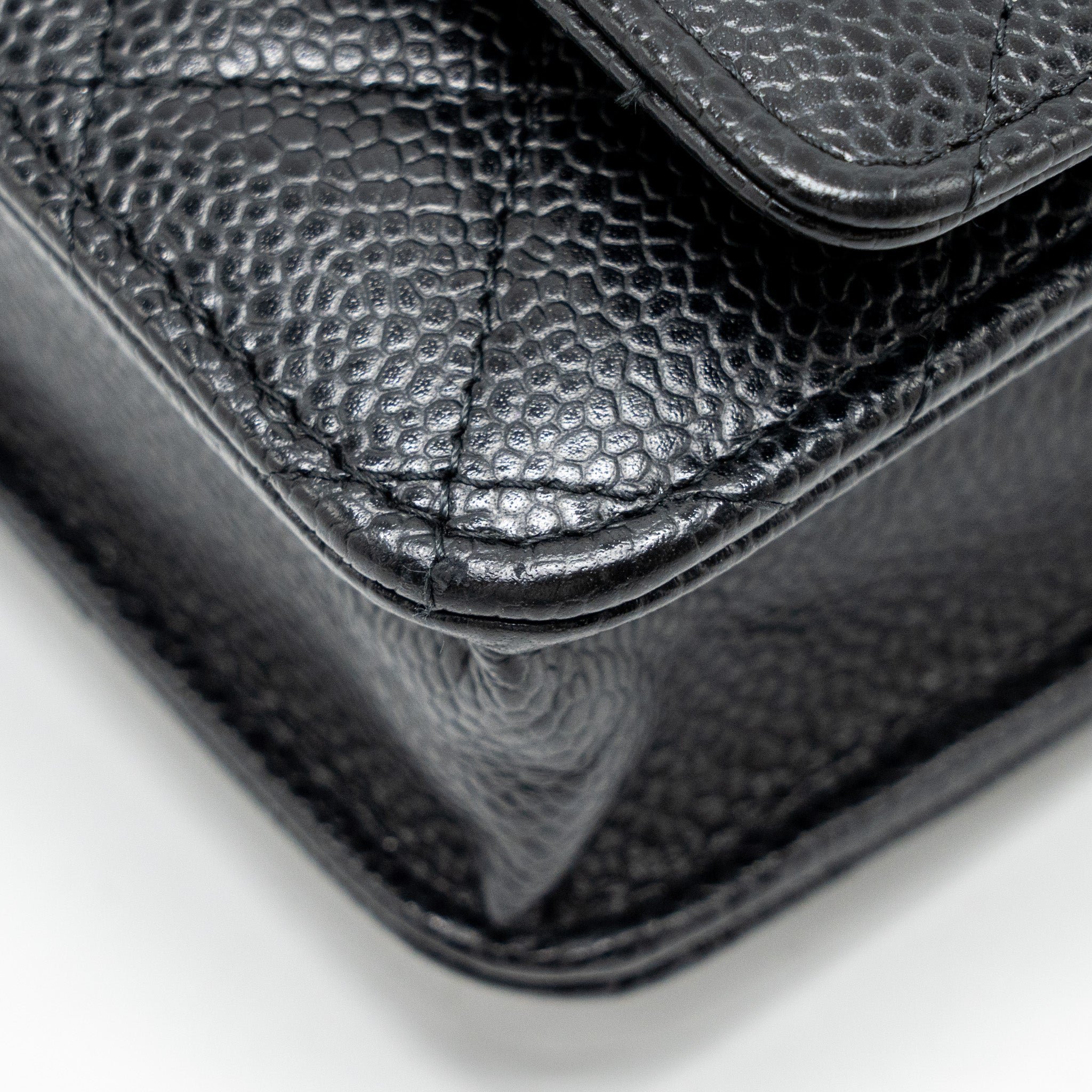 chanel-classic-wallet-on-chain-caviar-black-ghw-19