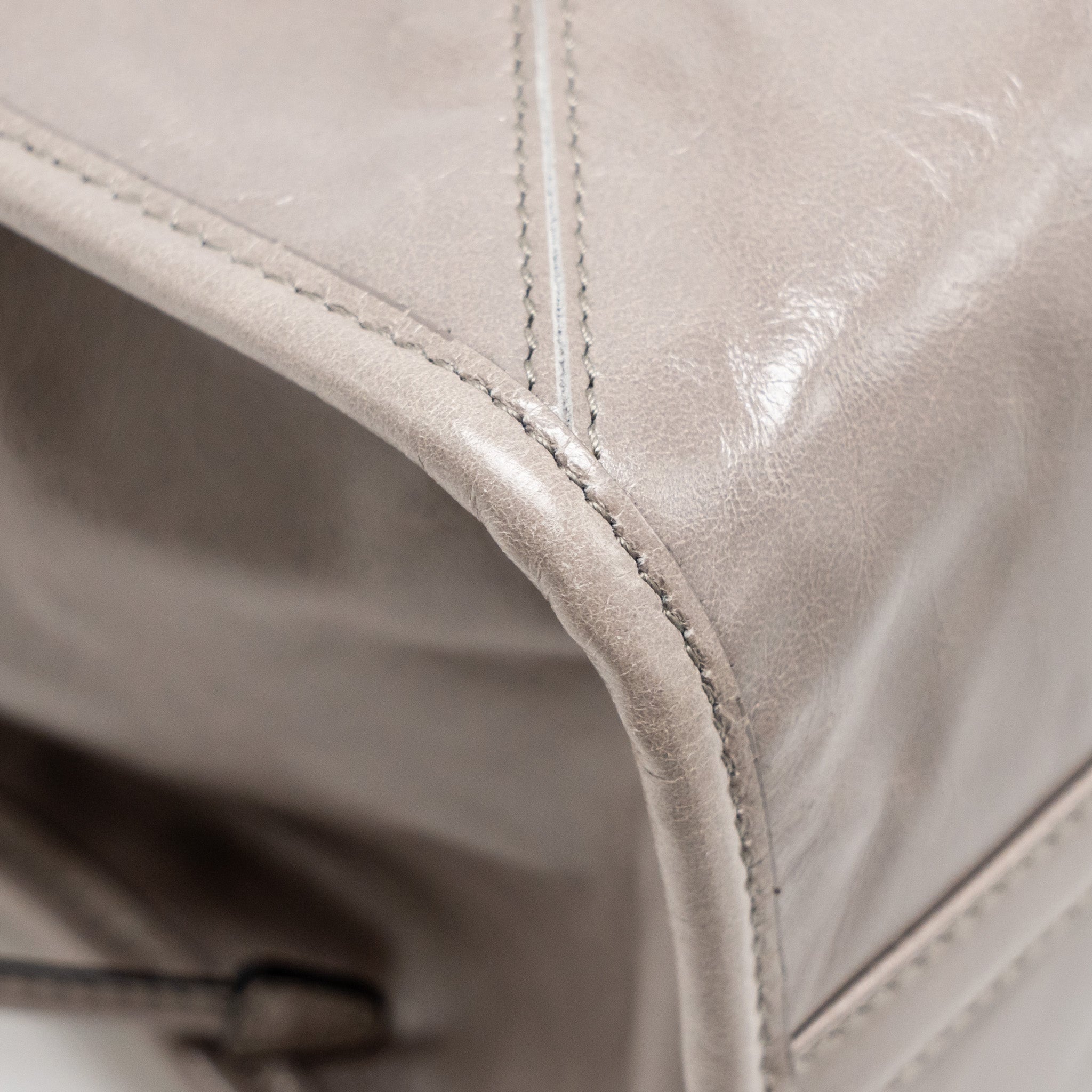 prada-bonnie-large-handbag-calfskin-grey-ghw