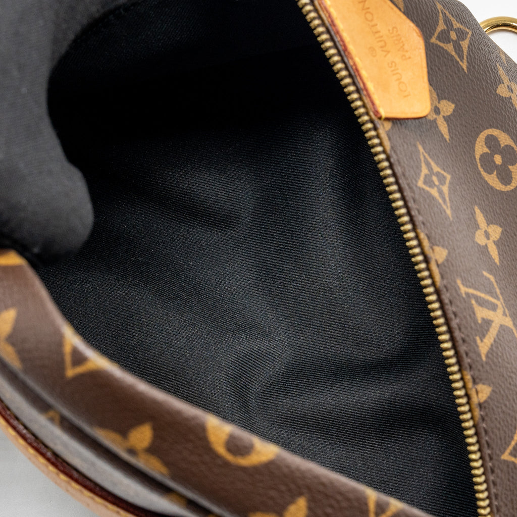 louis-vuitton-bumbag-monogram-canvas-ghw-4