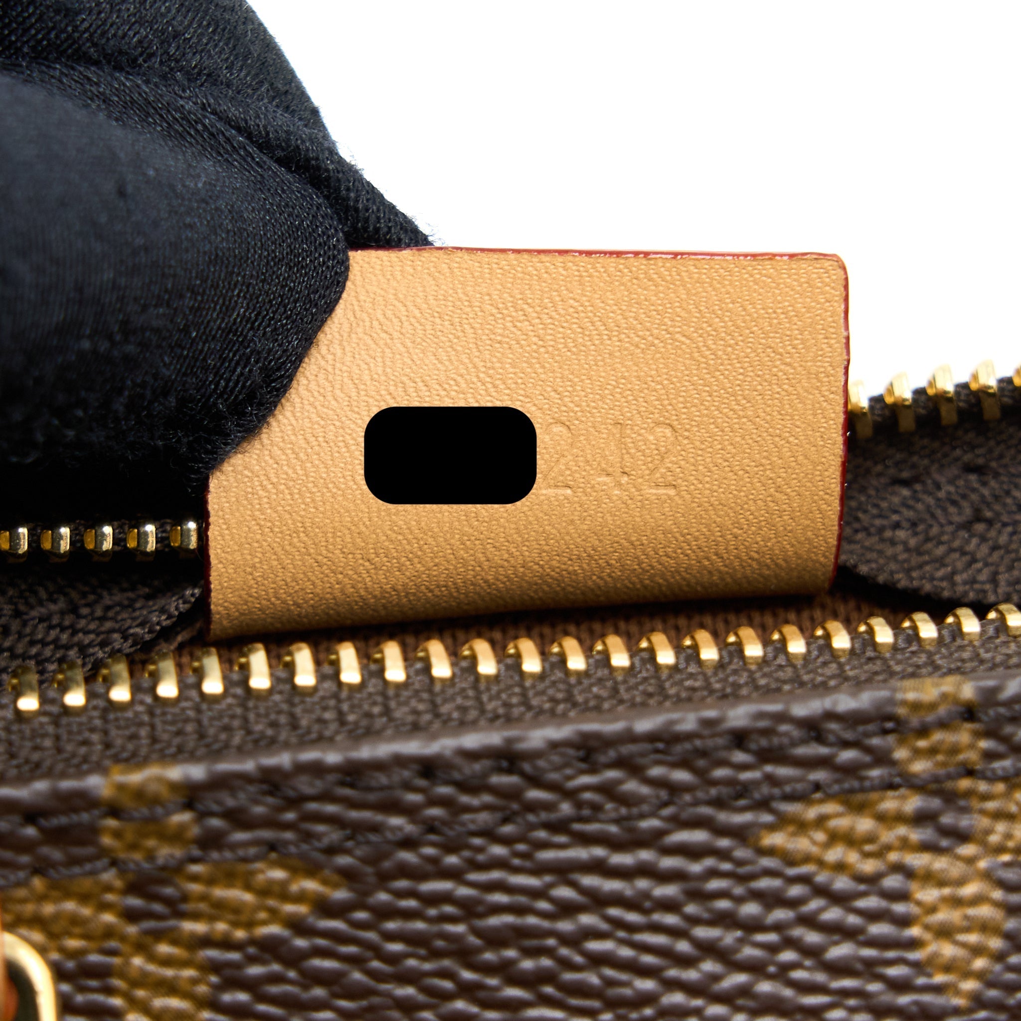 louis-vuitton-nano-speedy-monogram-canvas-ghw-new-version-5