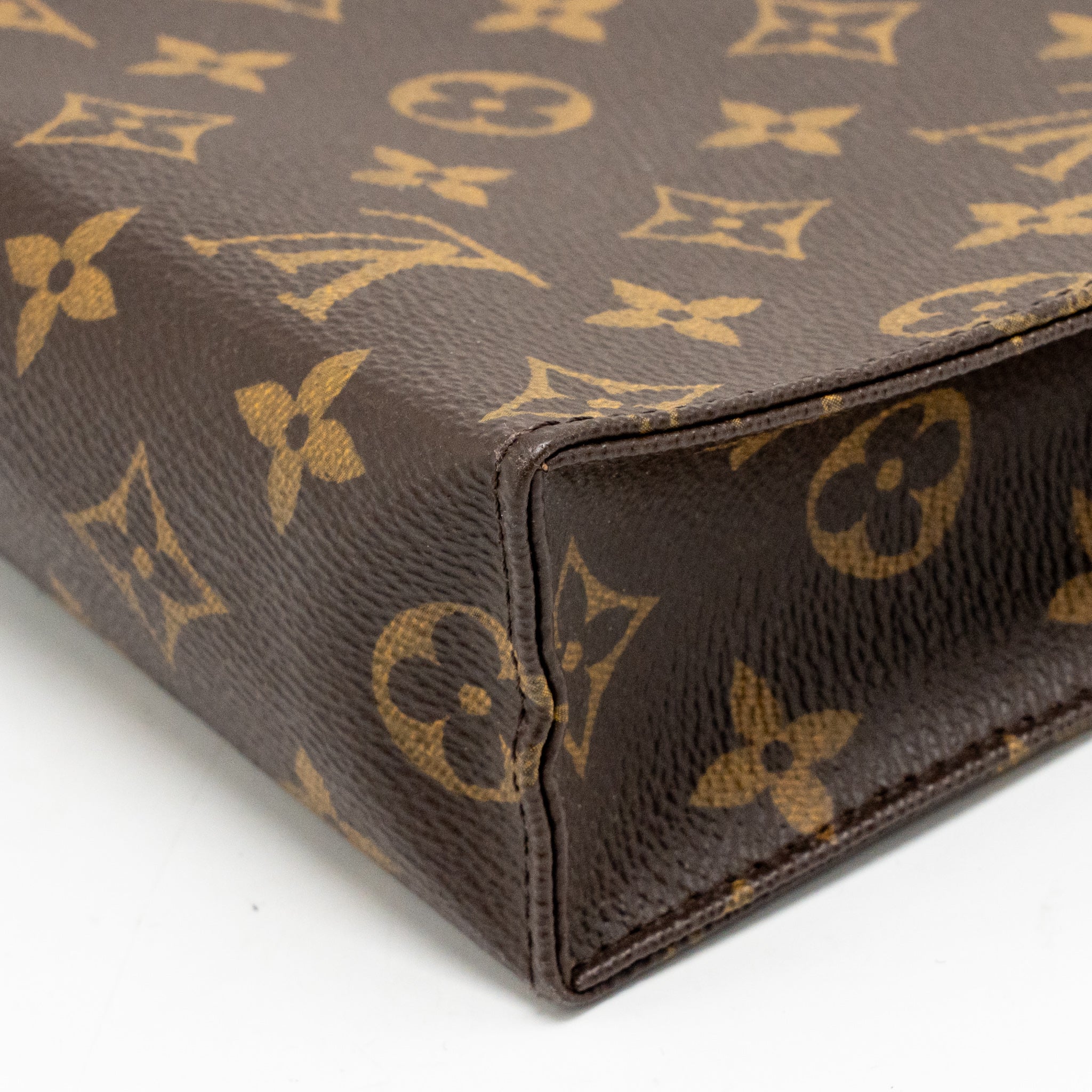 louis-vuitton-toiletry-pochette-26-monogram-canvas-ghw-16