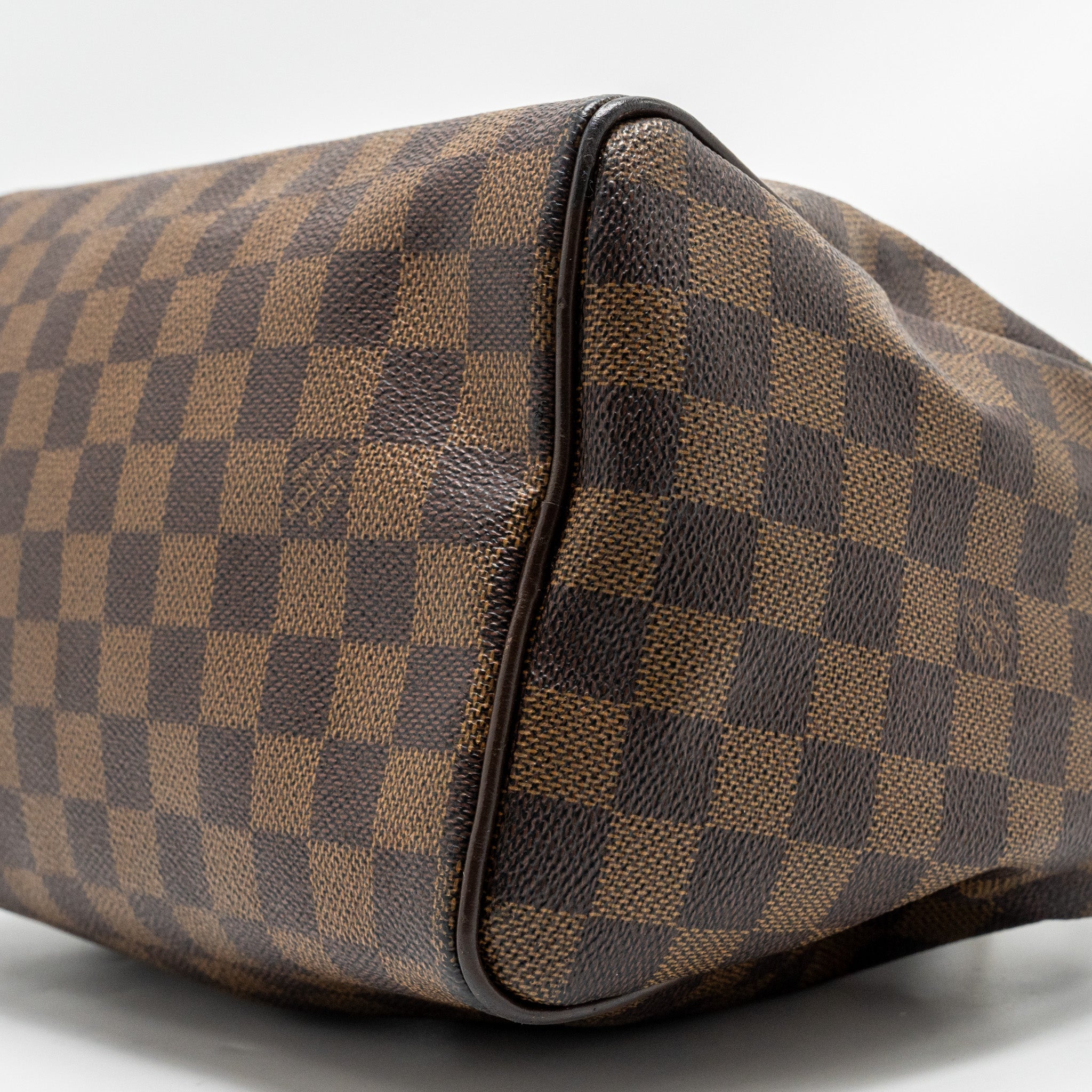 louis-vuitton-speedy-25-damier-ebene-ghw-4