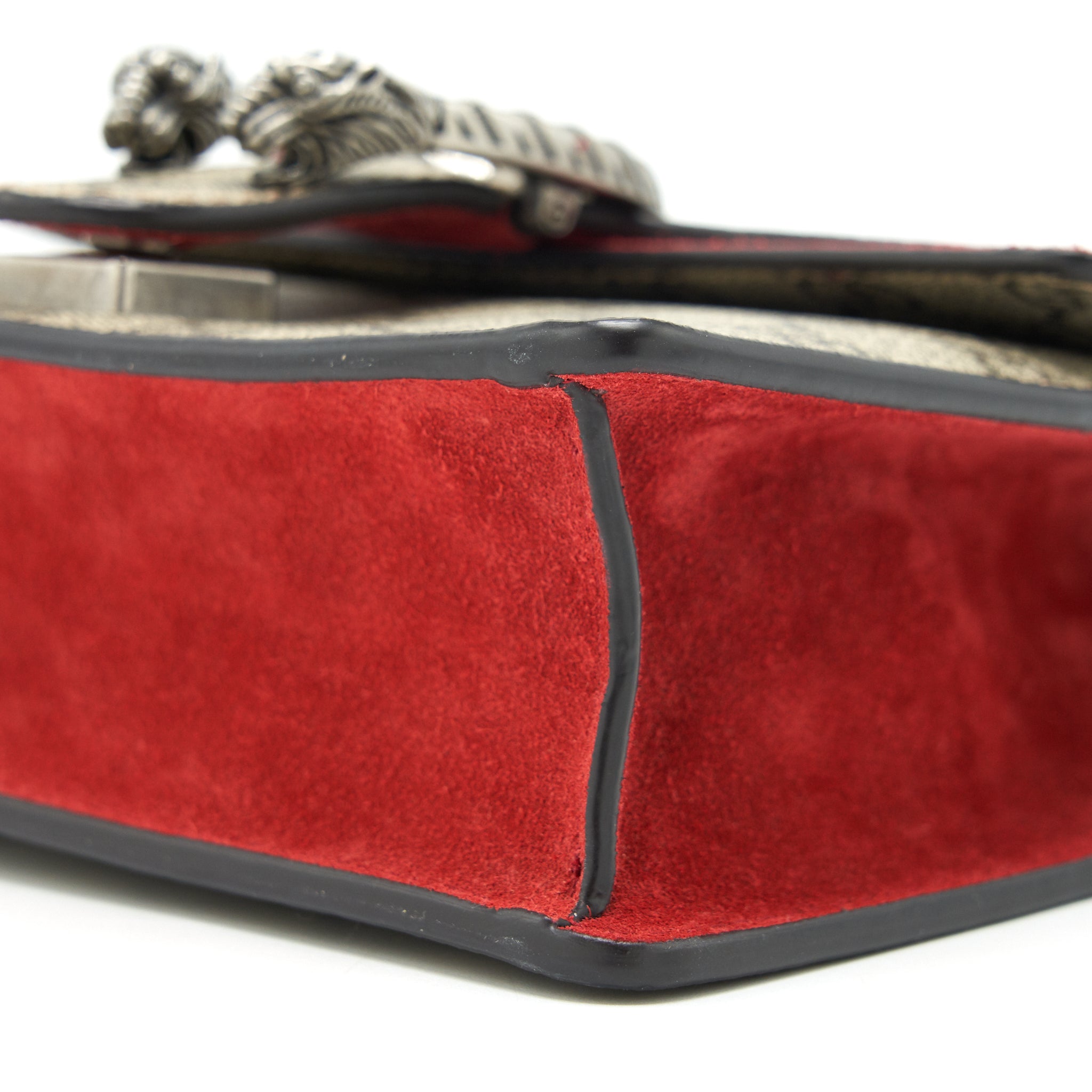 gucci-mini-dionysus-red-suede-crossbody-bag