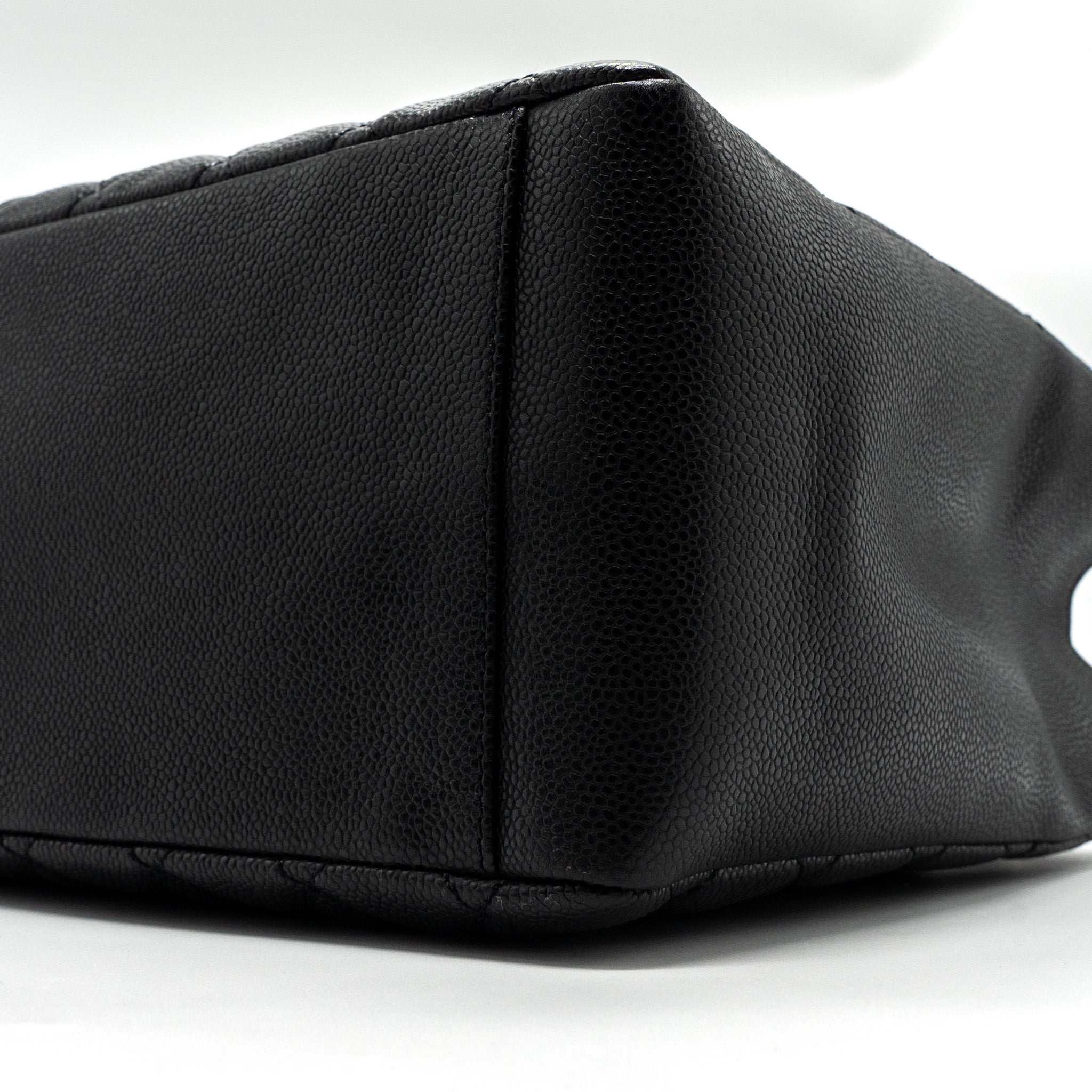 chanel-grand-shopping-tote-caviar-black-shw-1