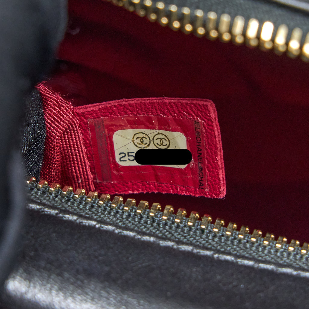 chanel-small-gabrielle-hobo-bag-calfskin-black-with-multicolor-hardware