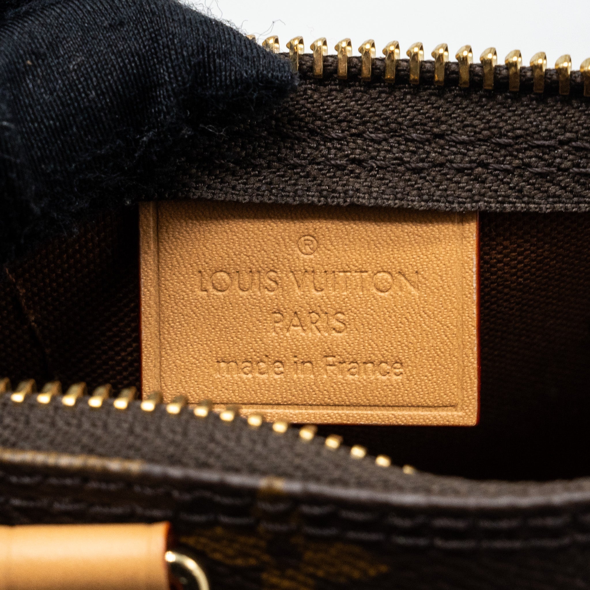 louis-vuitton-nano-speedy-monogram-canvas-ghwnew-version-1