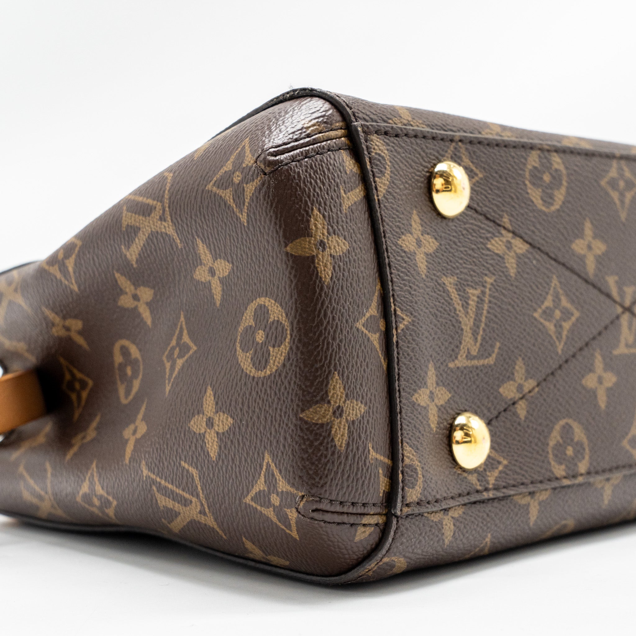 louis-vuitton-montaigne-bb-monogram-canvas-ghw-3