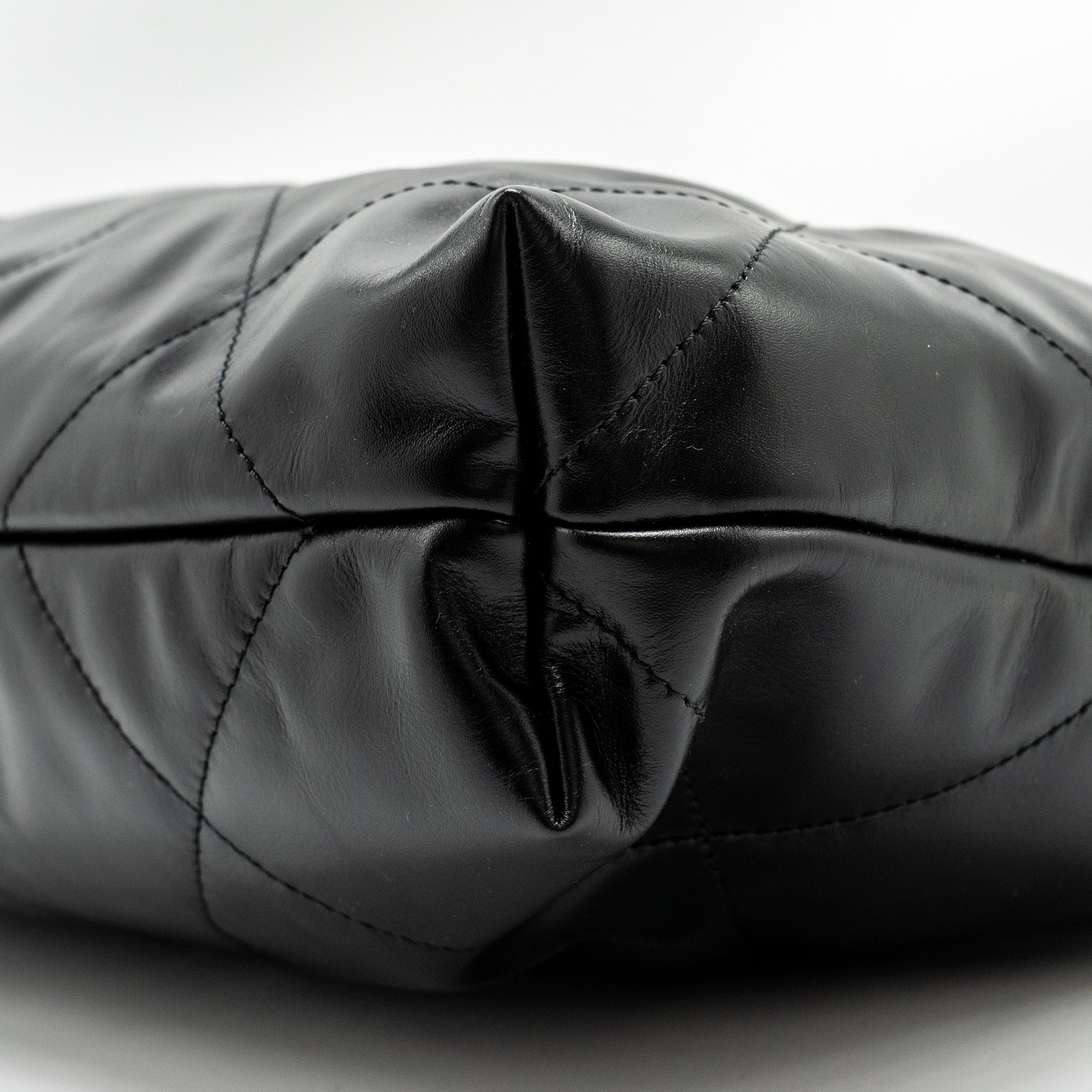 chanel-medium-22-bag-shiny-calfskin-black-ghw-microchip-copy-1