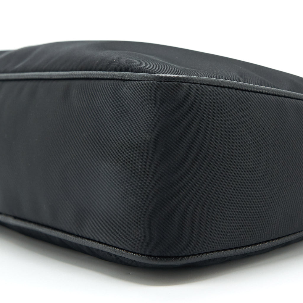 prada-re-edition-2005-bag-nylon-black-shw