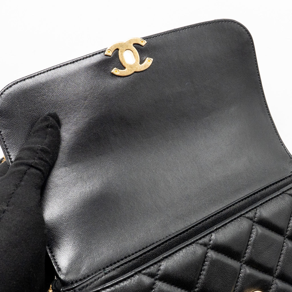 chanel-24s-cc-logo-top-handle-flap-bag-with-chain-lambskin-black-ghw-microchip-copy