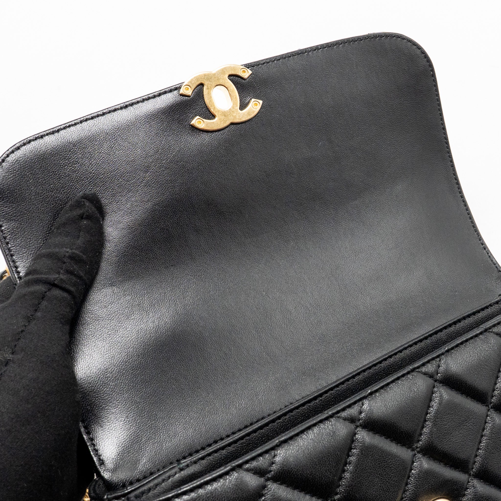 chanel-24s-cc-logo-top-handle-flap-bag-with-chain-lambskin-black-ghw-microchip-copy