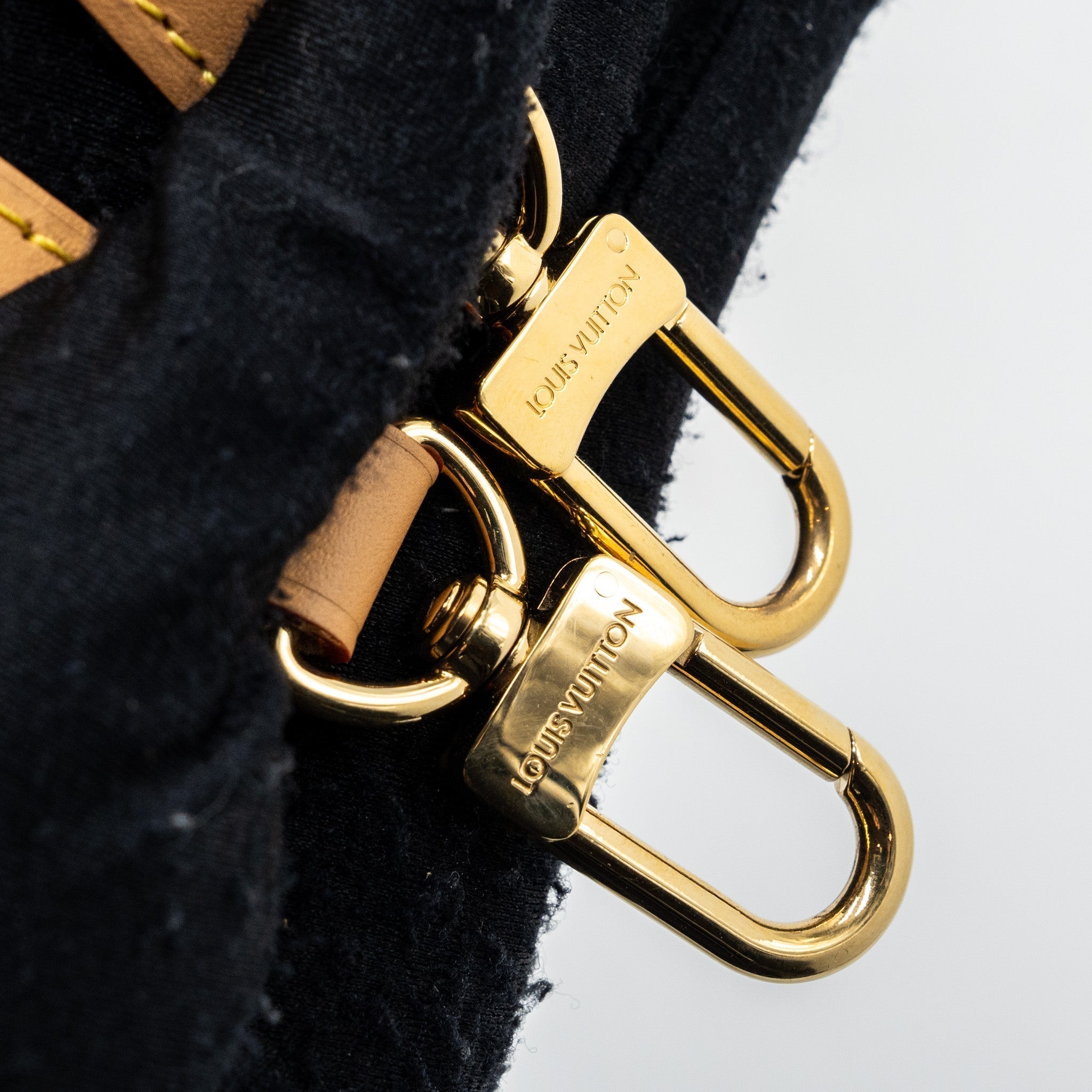 louis-vuitton-nano-speedy-monogram-canvas-ghwnew-version-1