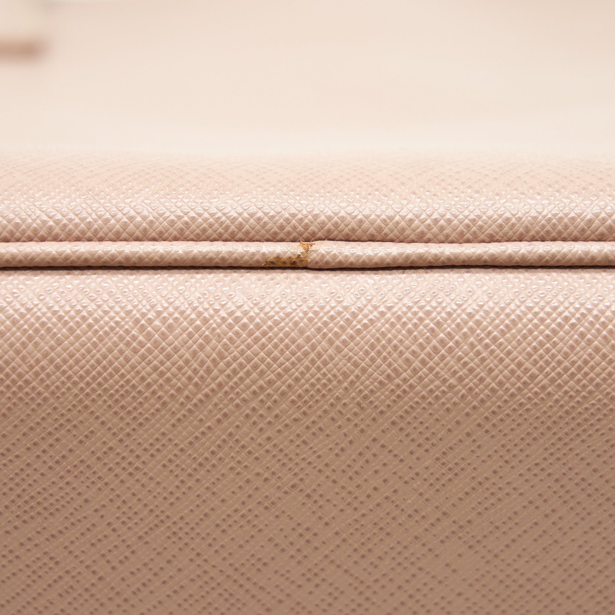 prada-saffiano-beige-shoulder-bag