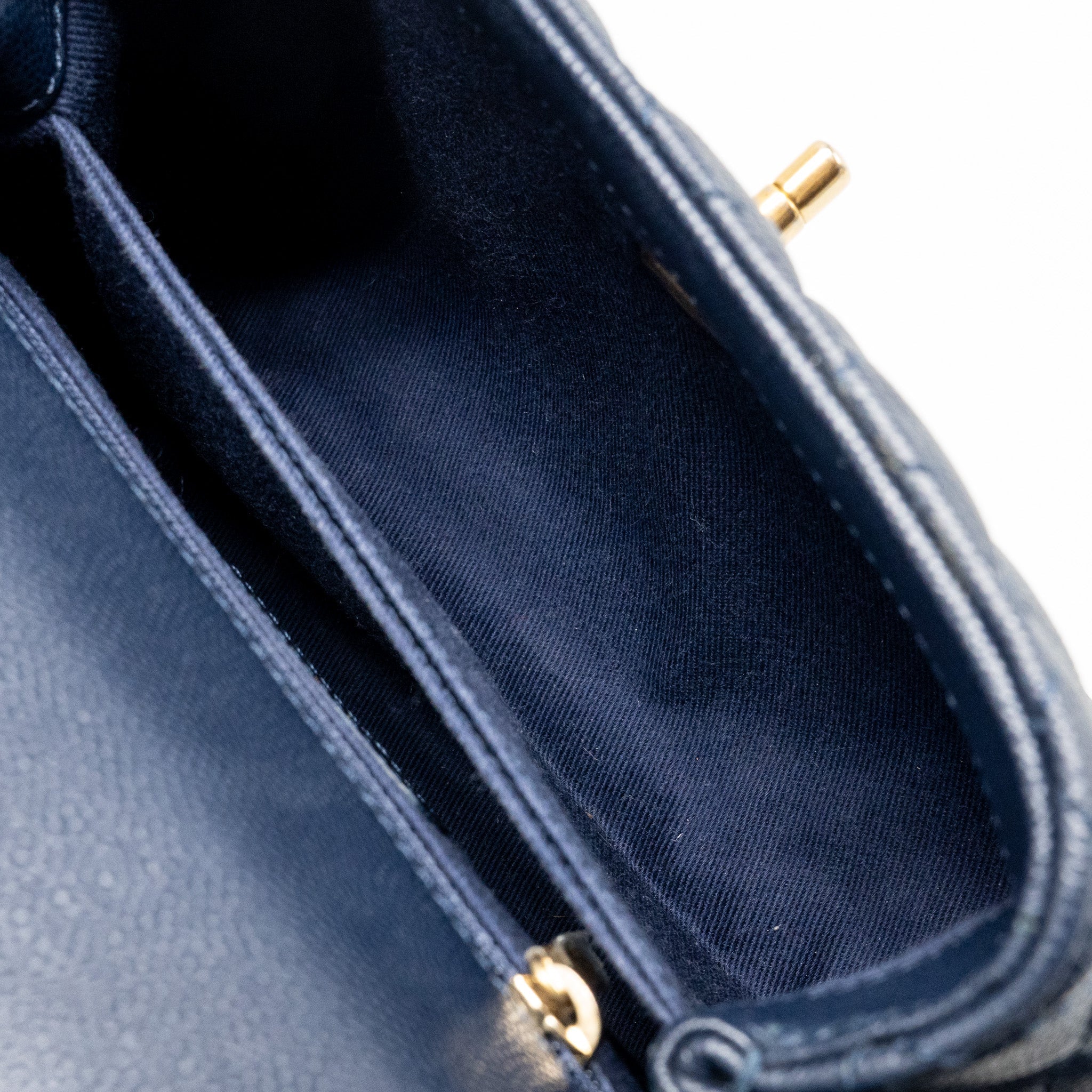 chanel-small-coco-handle-caviar-navy-ghw
